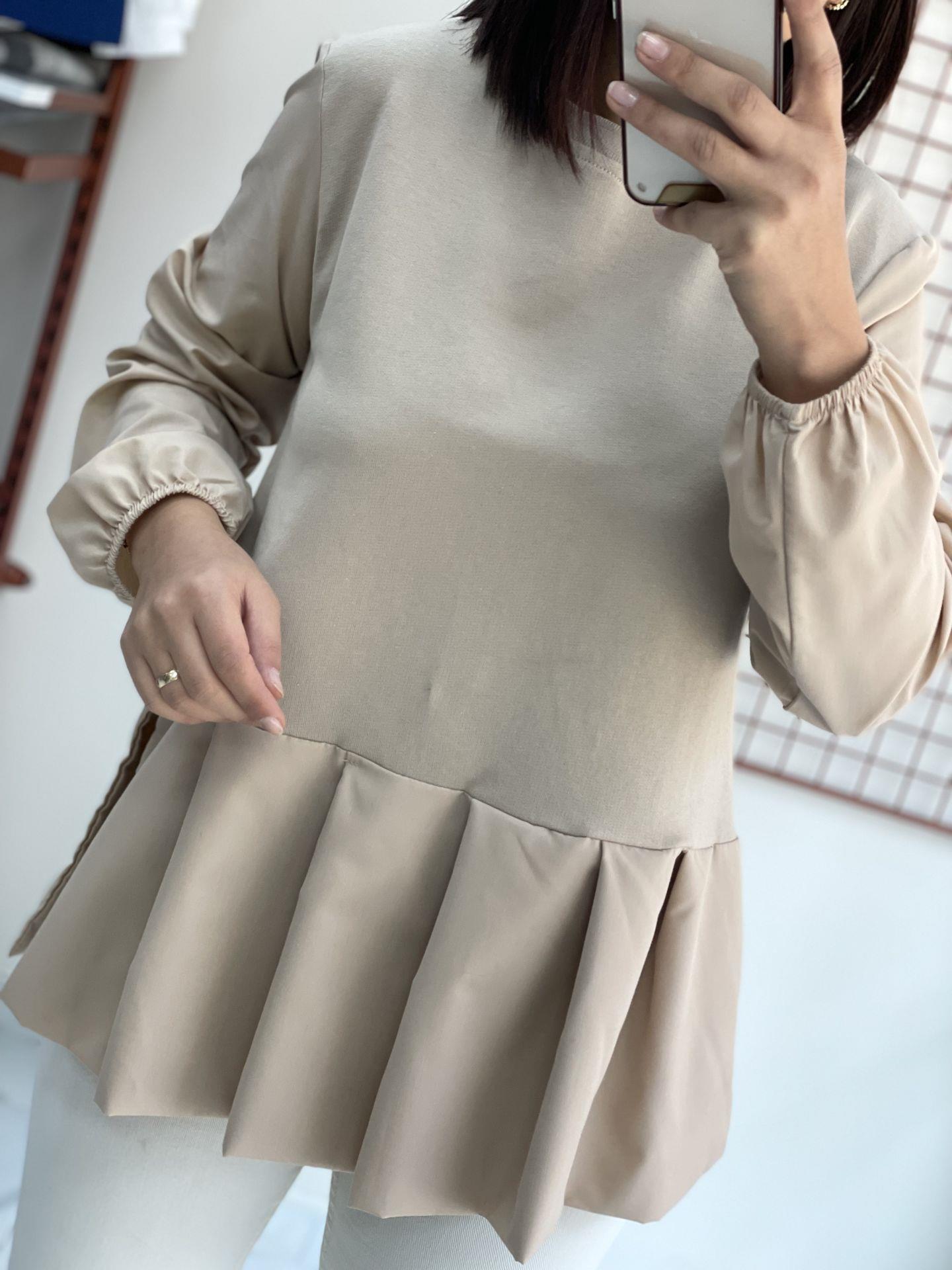 Bej Kol Uçları Lastikli Poplin Kumaş Detaylı Sweat