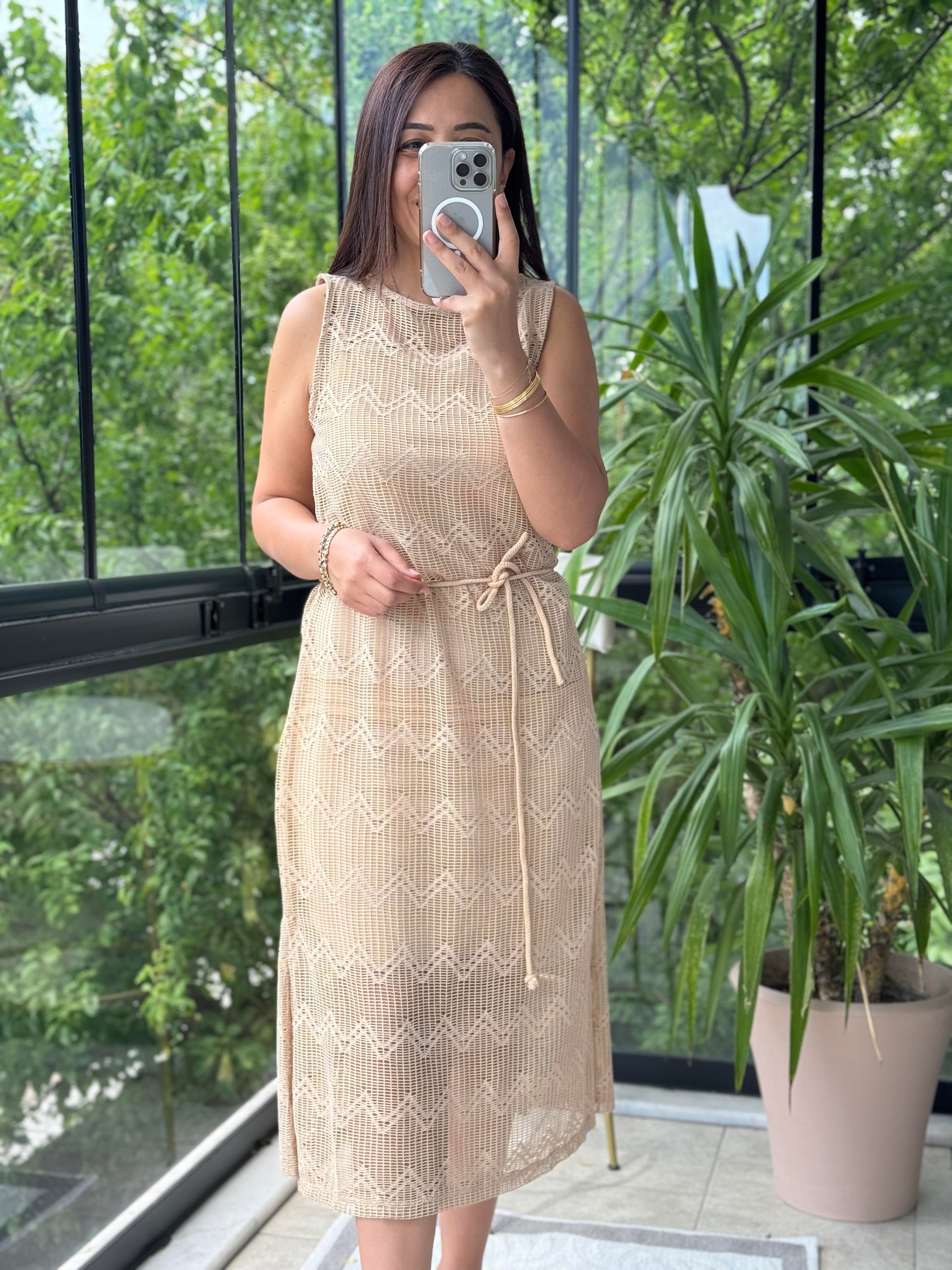 File Model Elbise Bej