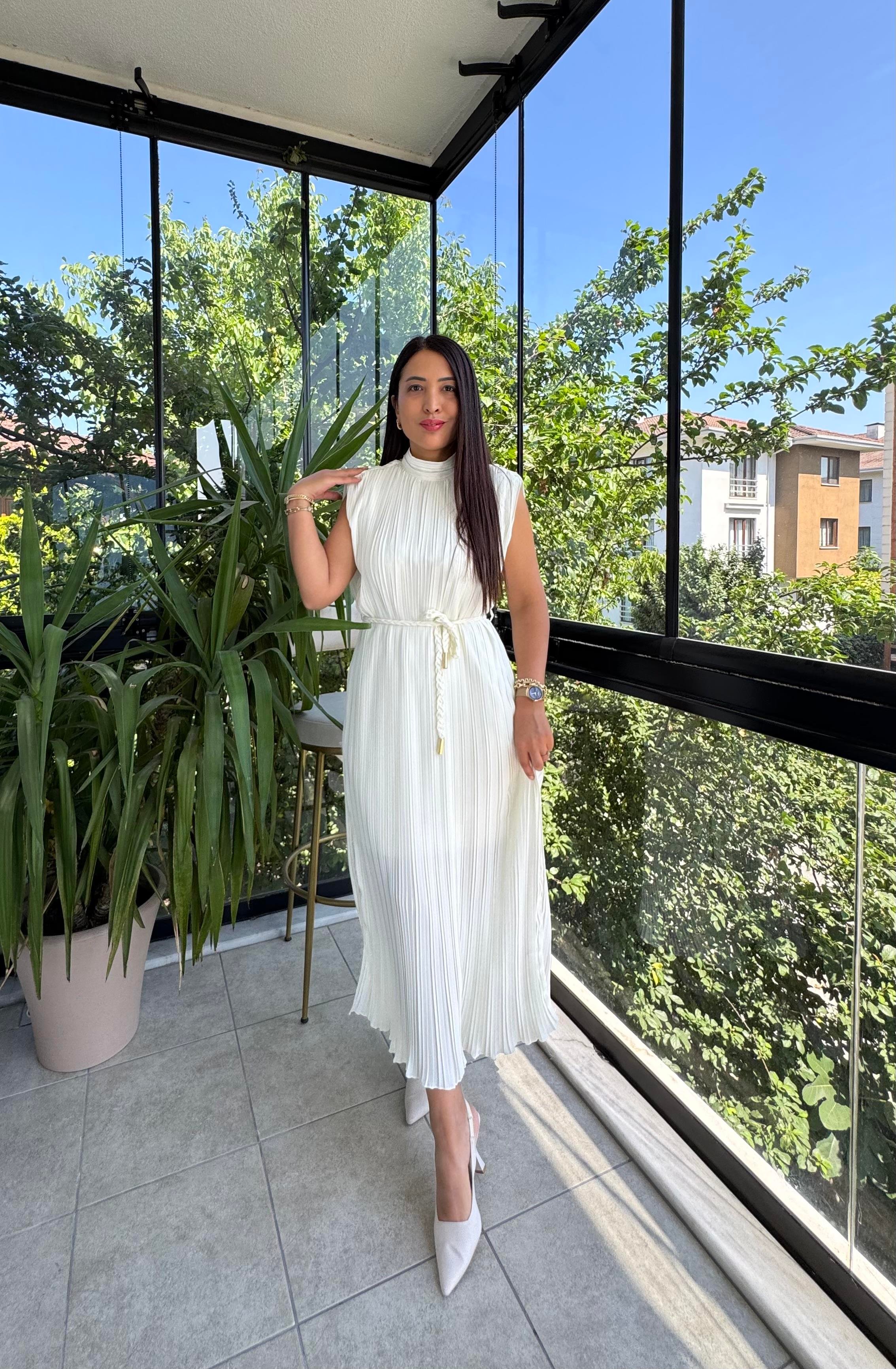 Piliseli Elbise Krem