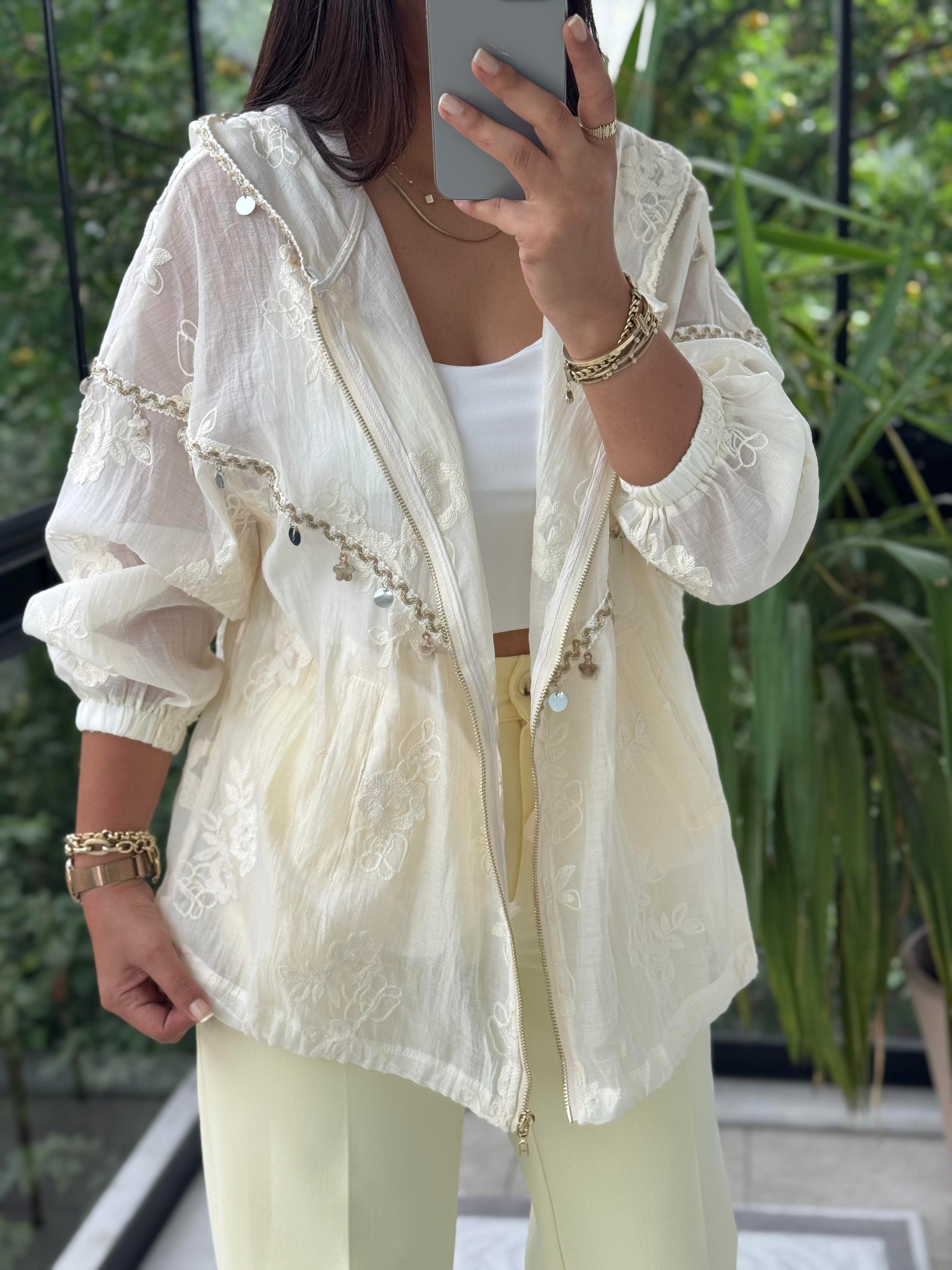 Pullu Nakışlı Ceket Natural