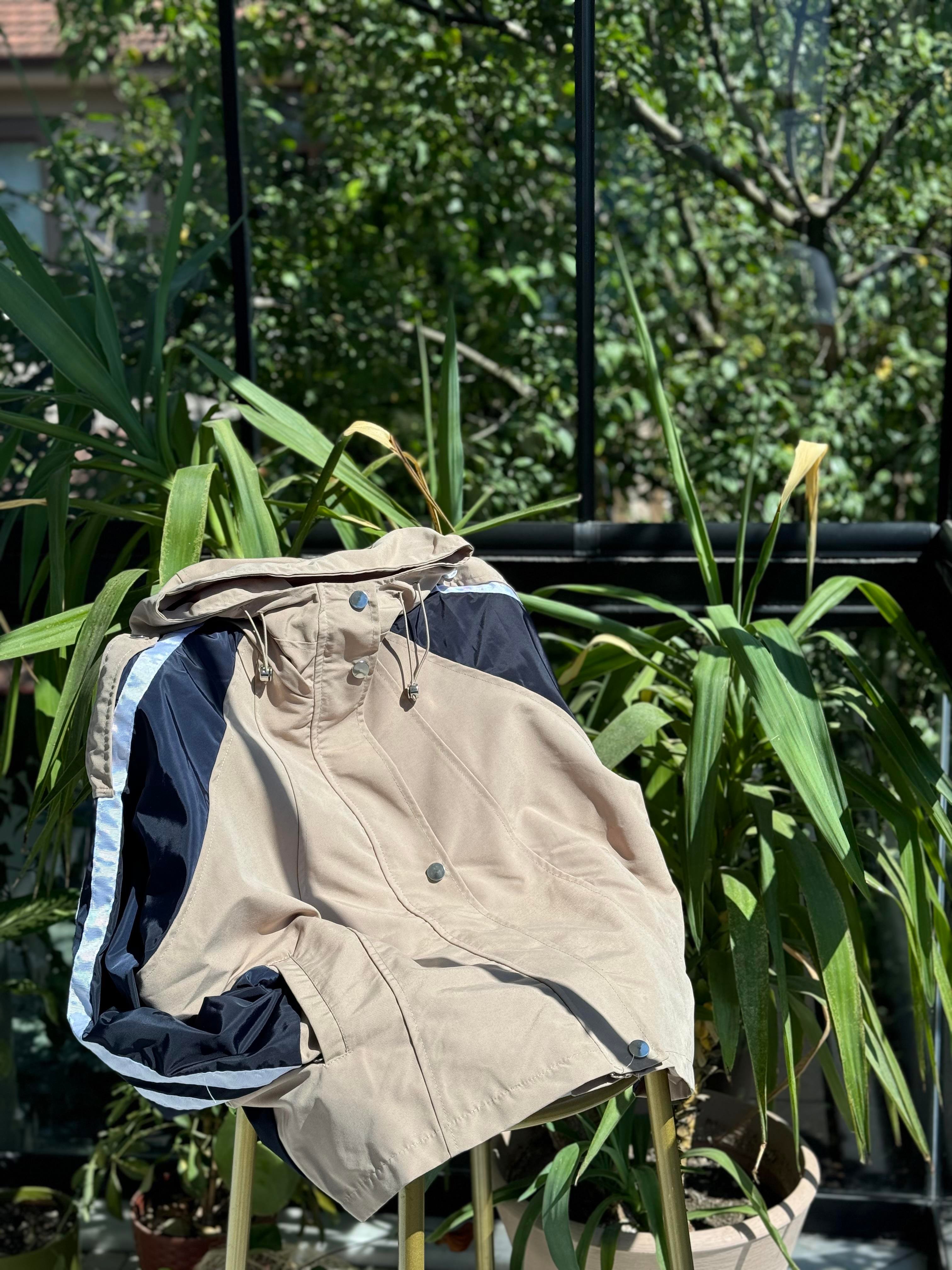 Şeritli Parka Yağmurluk Bej