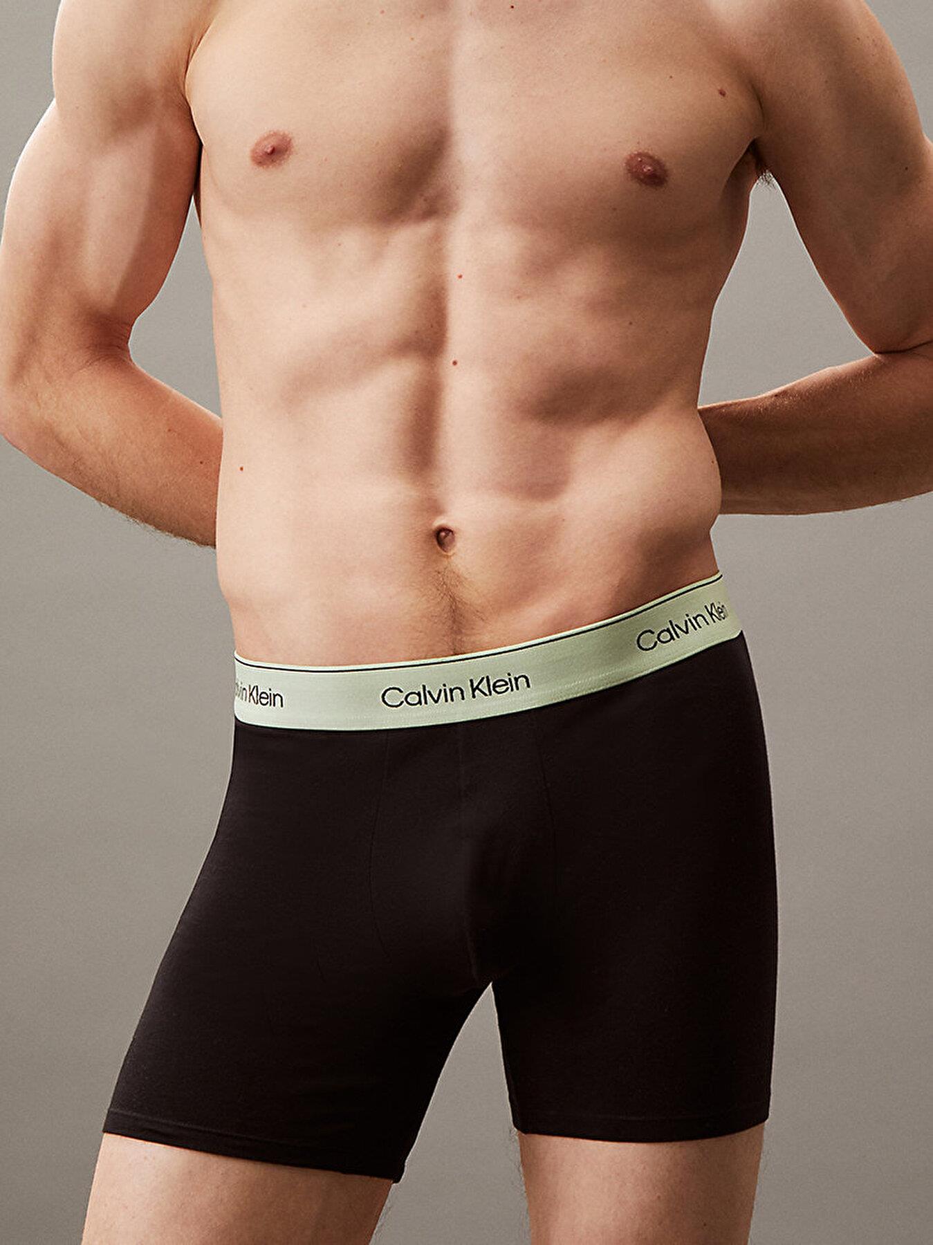Calvin Klein Calvin Klein Erkek Pamuklu Beli Lastikli Slim Fit 3'lü Paket Siyah Boxer LV00NB4394-VRB