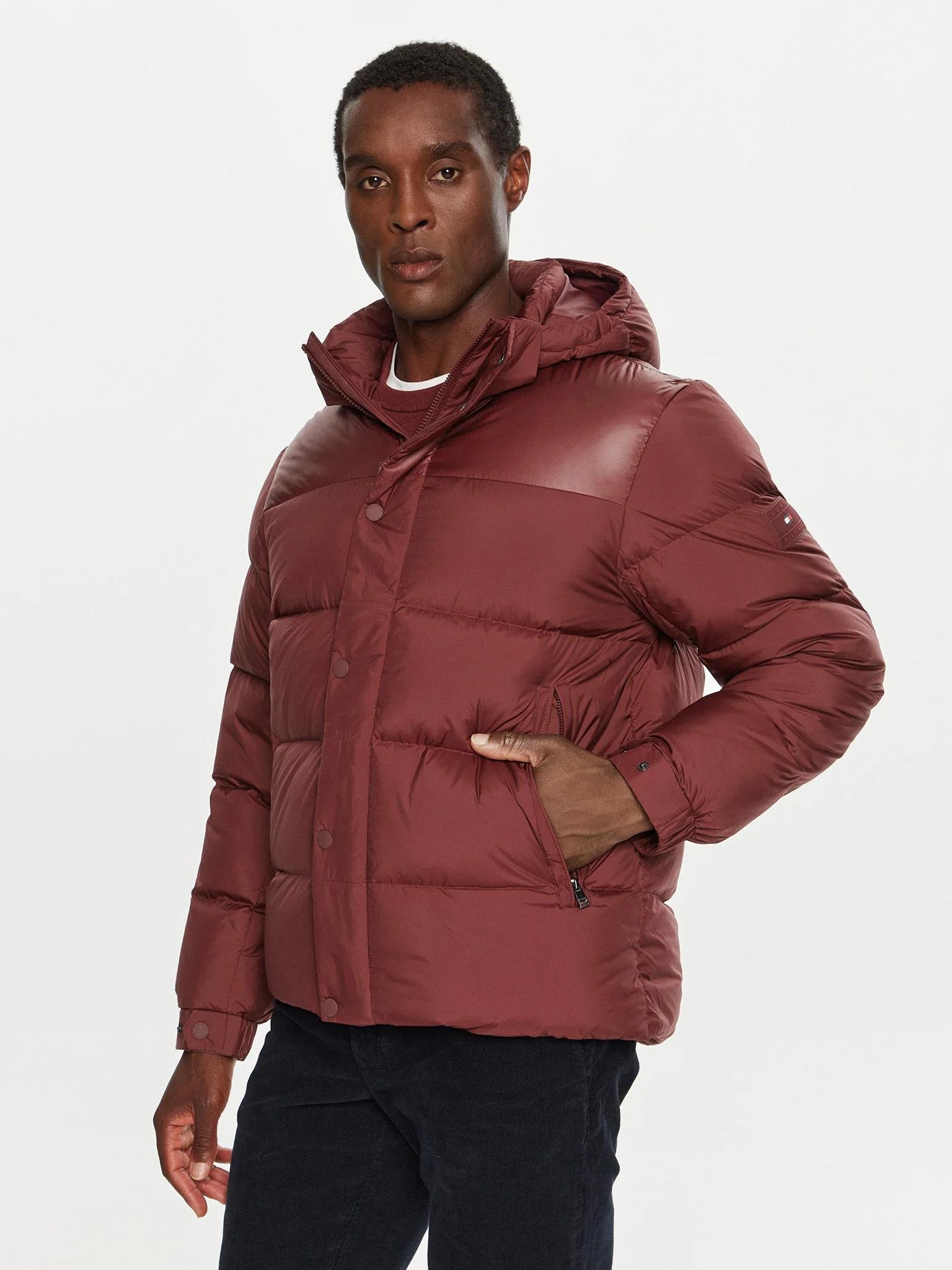 Tommy Hilfiger Tommy Hilfiger Erkek Kapşonlu Yaka Marka Detaylı Fermuarlı Şişme Bordo Mont MW0MW36569-VLP