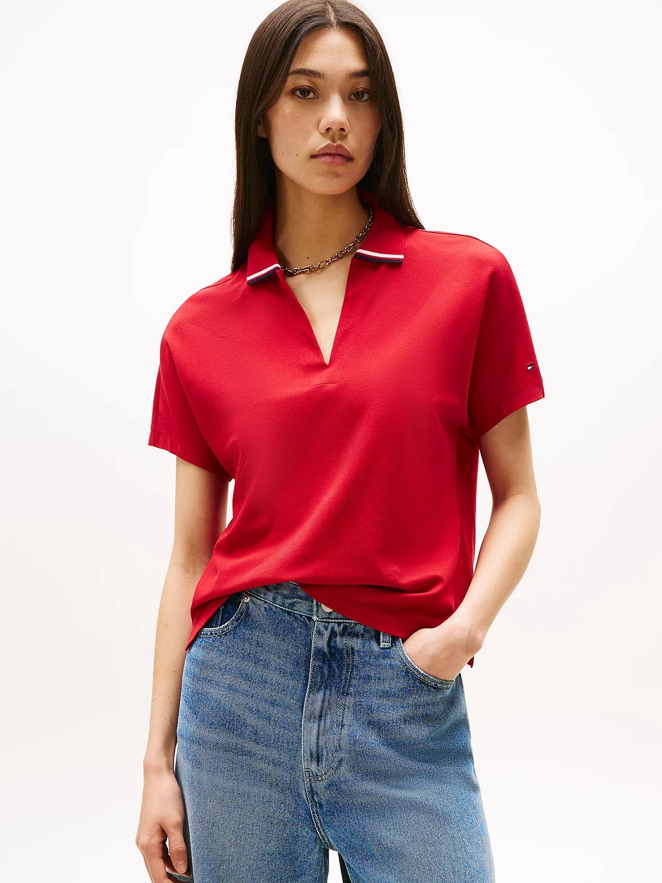 TOMMY HILFIGER Tommy Hilfiger Kadın V Yaka Kısa Kol Düz Dokuma Kumaş Kırmızı Polo Yaka T-Shirt WW0WW46512-XLD