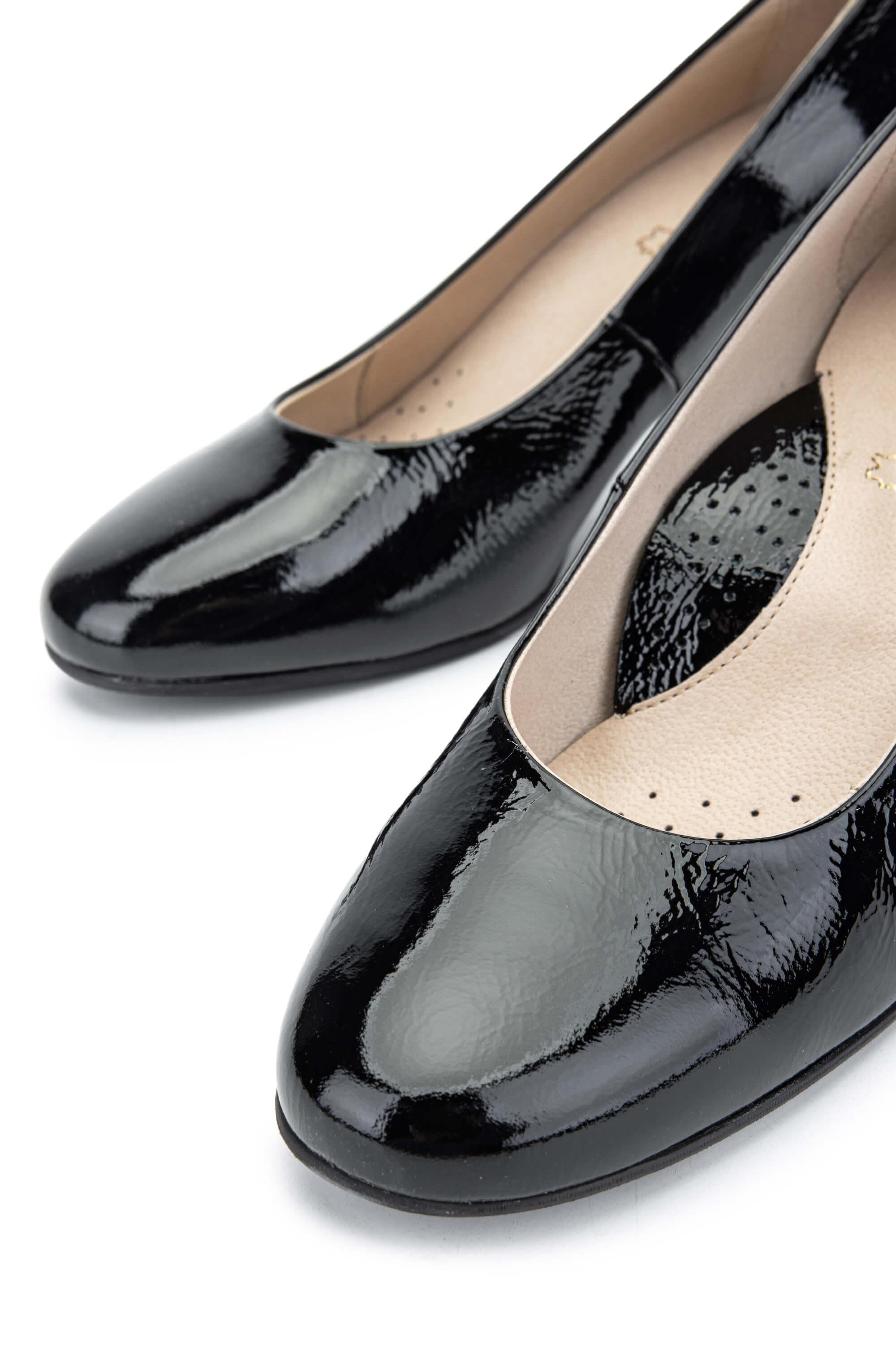 Relax Anatomic Kadın Hakiki Deri Siyah Rugan Comfort Ayakkabı