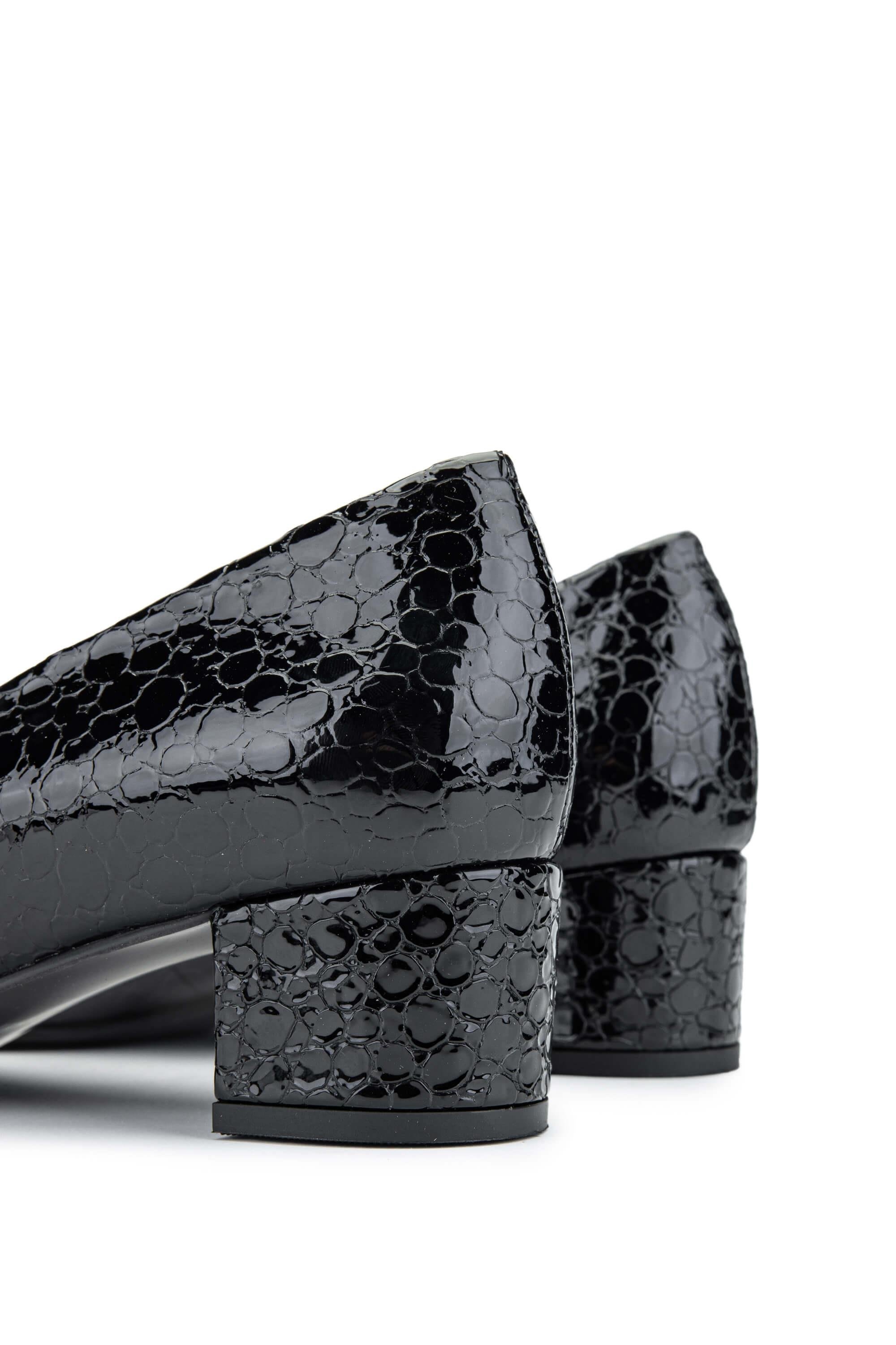 Relax Anatomic Kadın Hakiki Deri Siyah Rugan Comfort Ayakkabı