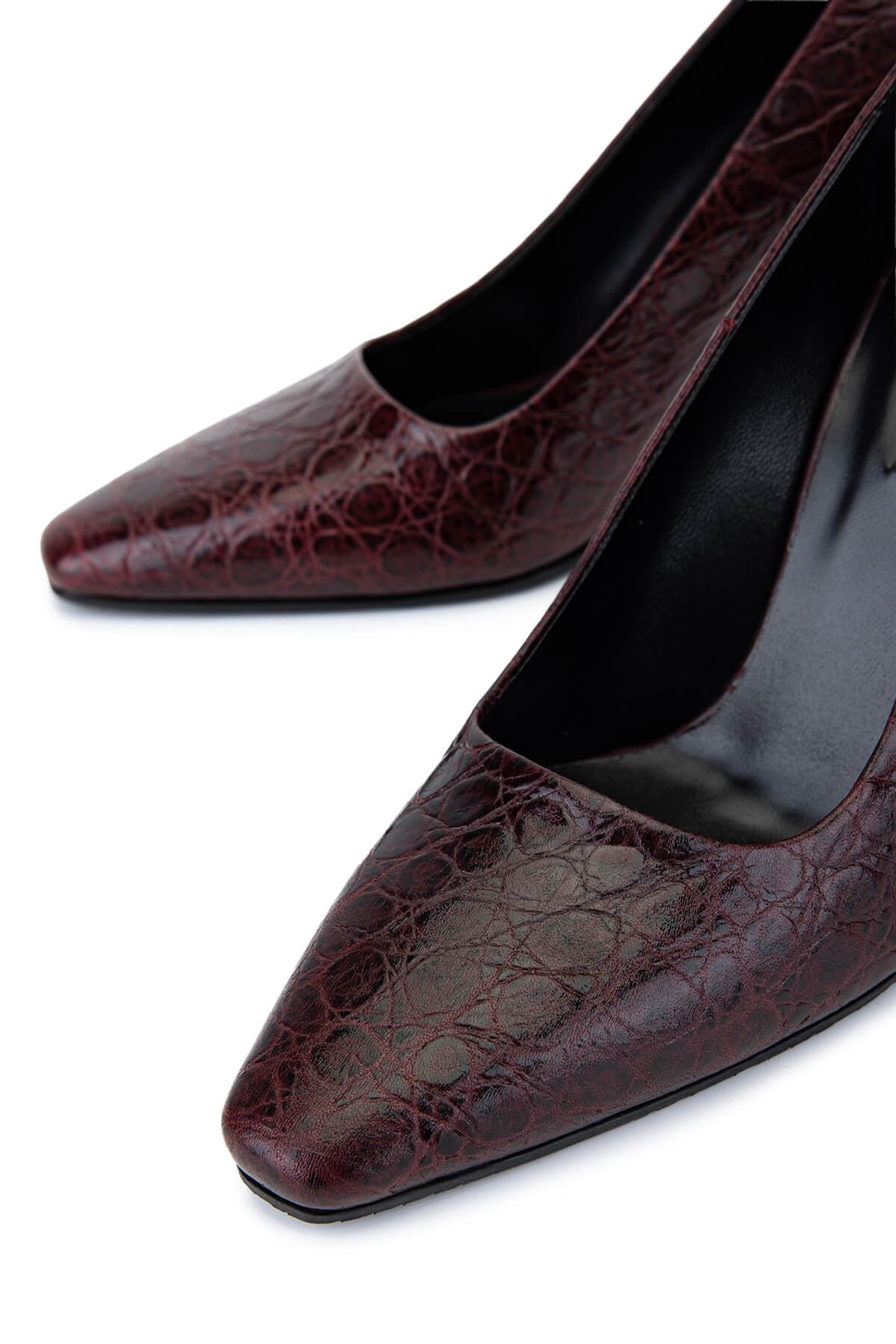 Tamer Tanca Kadın Bordo Rugan Topuklu Ayakkabı