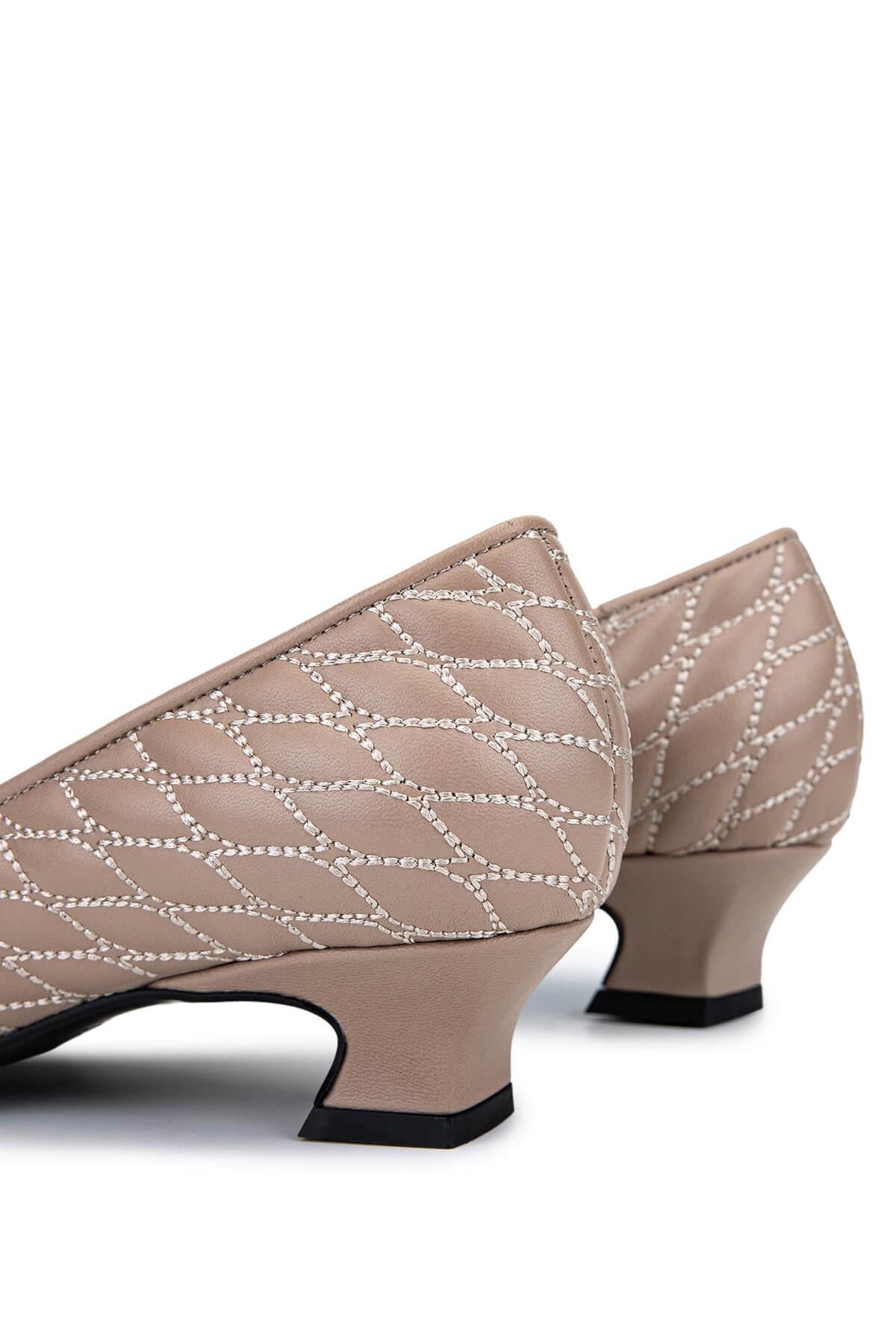 Tamer Tanca Kadın Hakiki Deri Bej Topuklu Ayakkabı