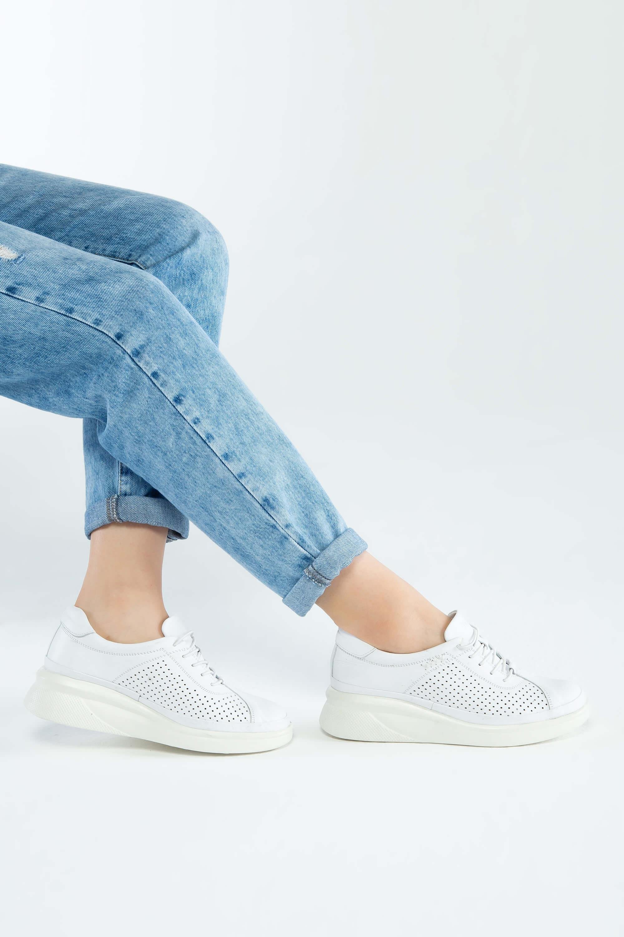 Tamer Tanca Kadın Hakiki Deri Beyaz Comfort Ayakkabı