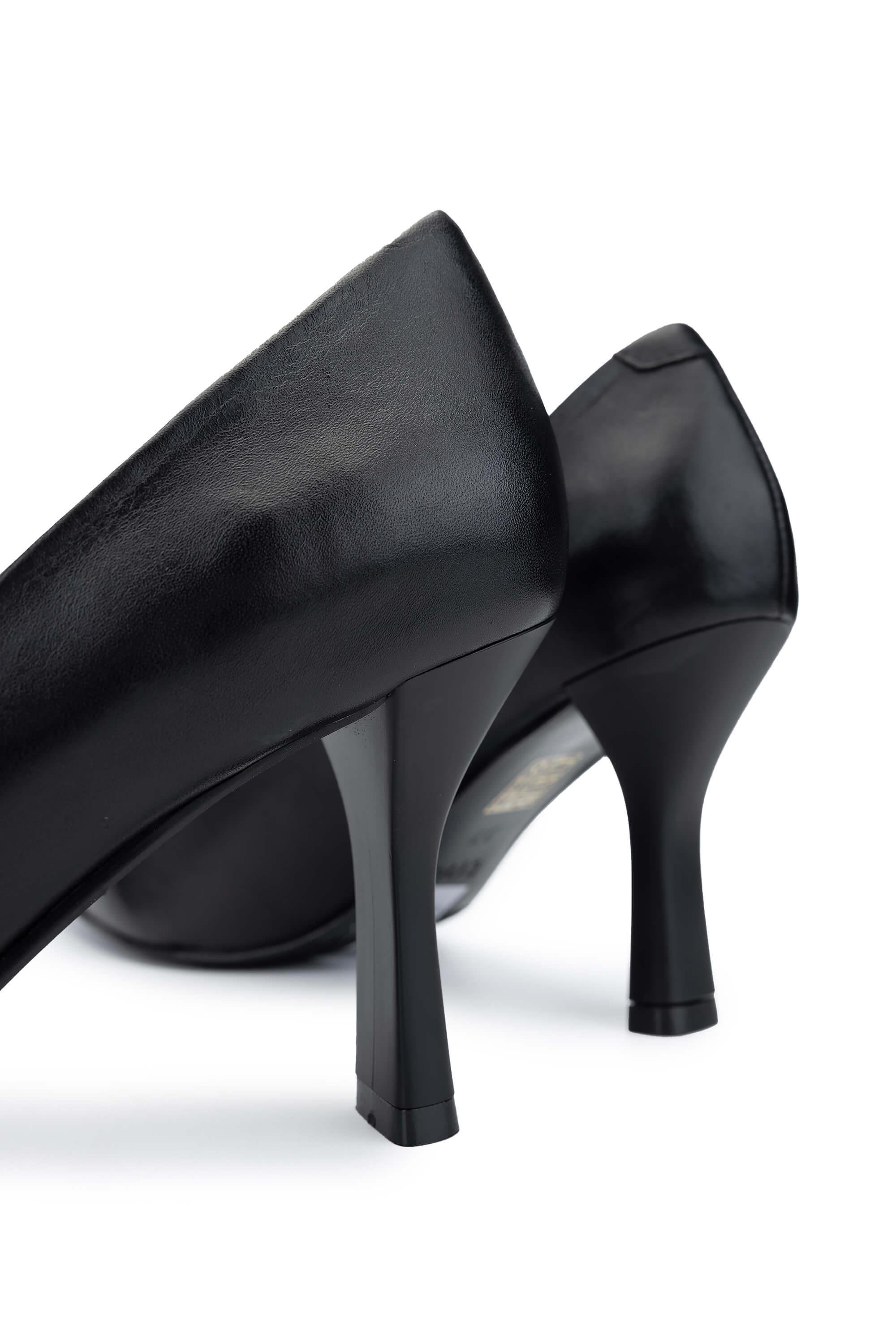 Tamer Tanca Kadın Hakiki Deri Siyah Deri Topuklu Ayakkabı