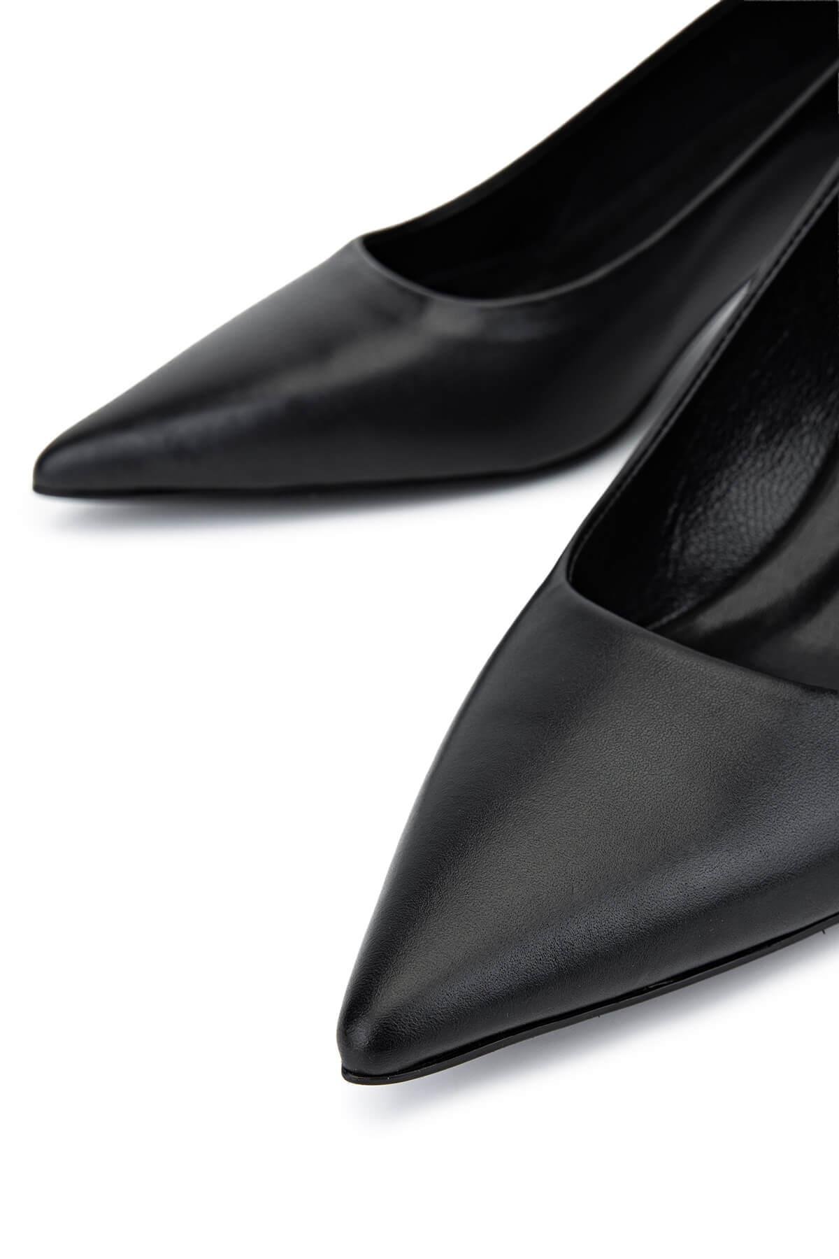 Tamer Tanca Kadın Hakiki Deri Siyah Deri Topuklu Ayakkabı