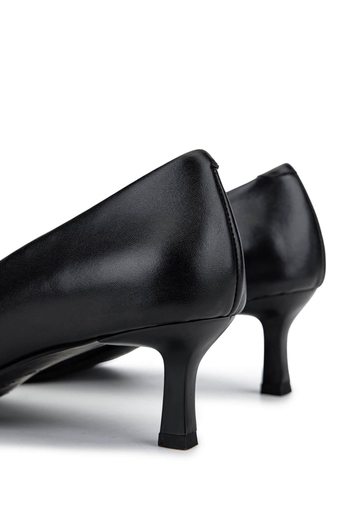 Tamer Tanca Kadın Hakiki Deri Siyah Deri Topuklu Ayakkabı