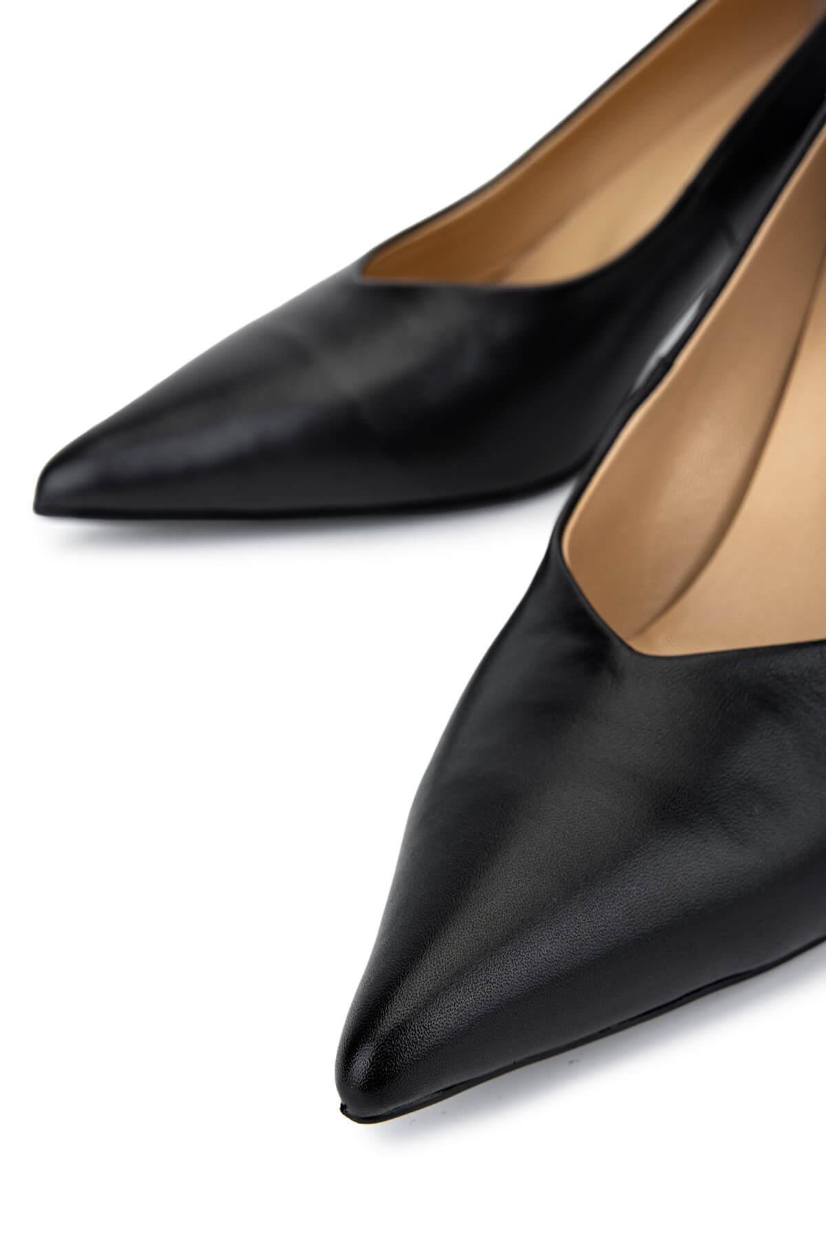 Tamer Tanca Kadın Hakiki Deri Siyah Deri Topuklu Ayakkabı