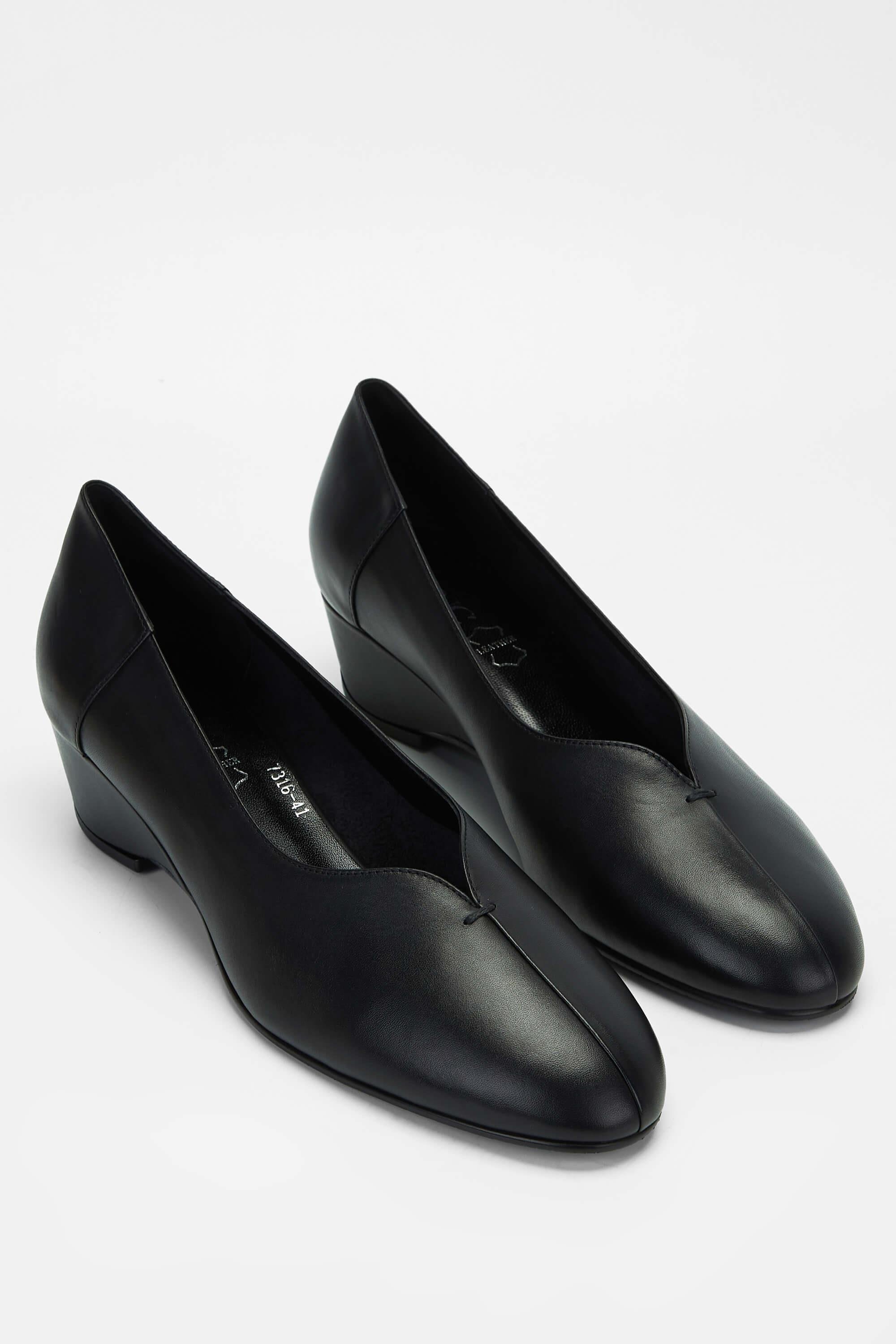 Tamer Tanca Kadın Hakiki Deri Siyah Deri Klasik Ayakkabı