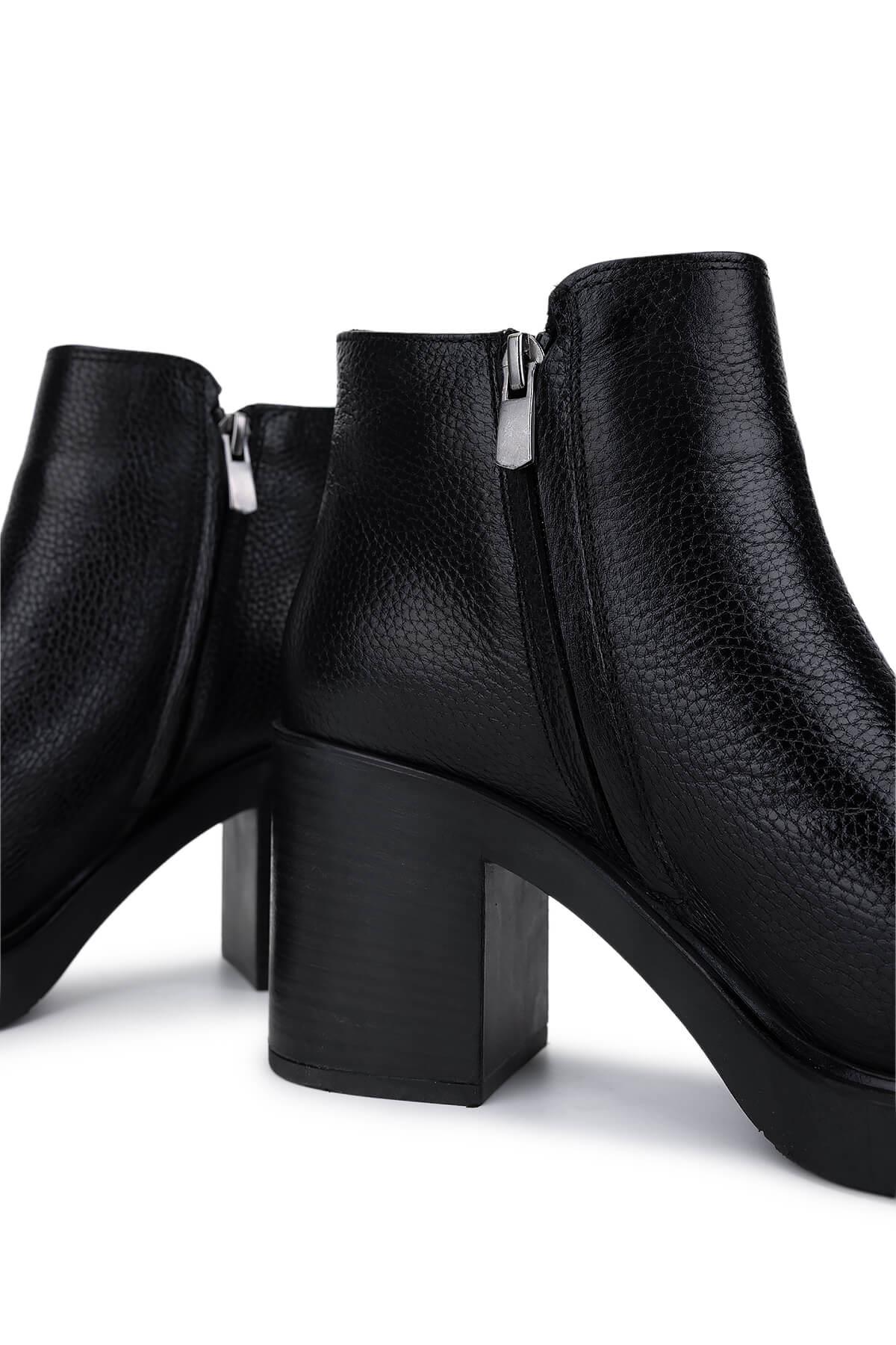 Tamer Tanca Kadın Hakiki Deri Siyah Floter Topuklu Bot