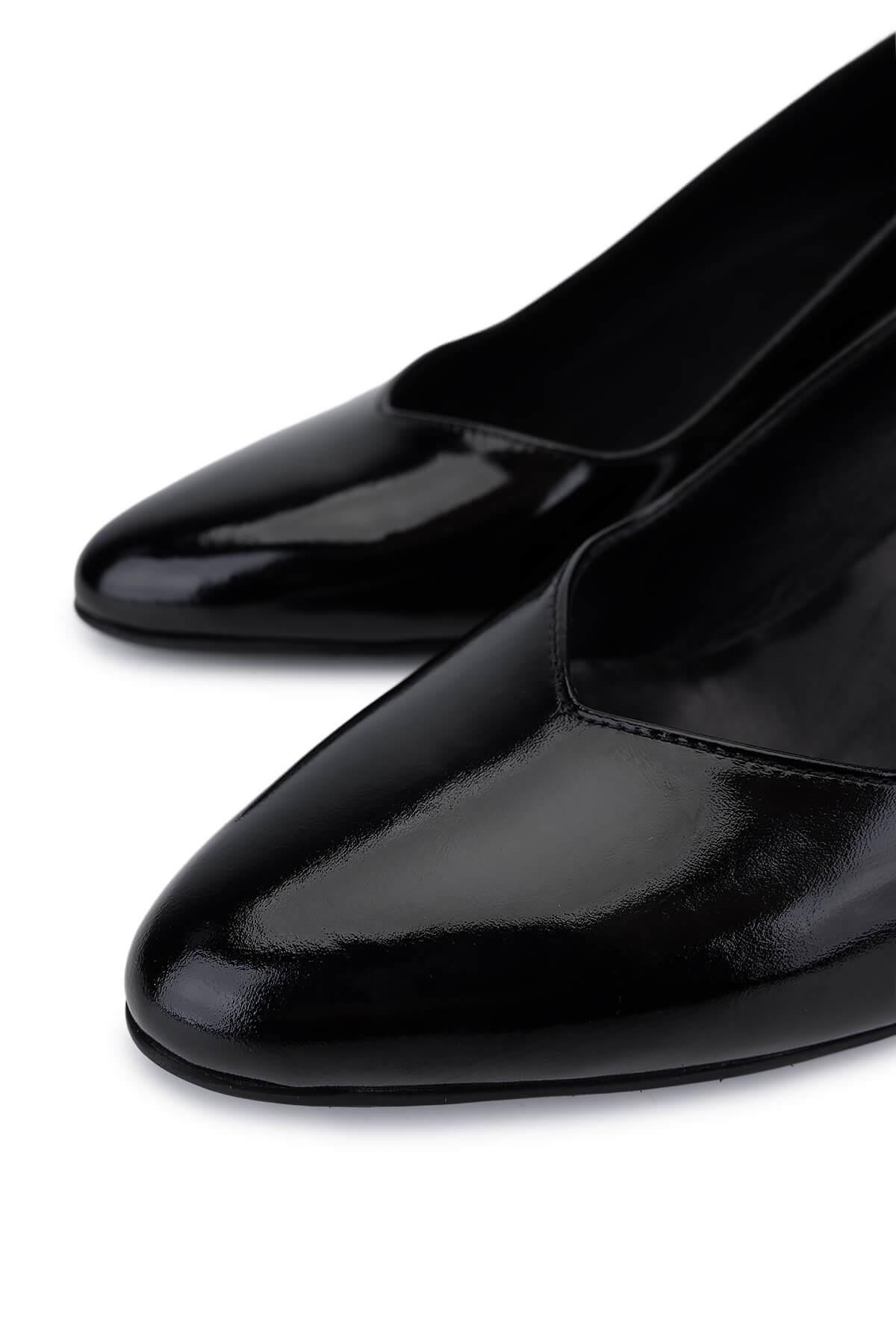 Tamer Tanca Kadın Hakiki Deri Siyah Klasik Ayakkabı