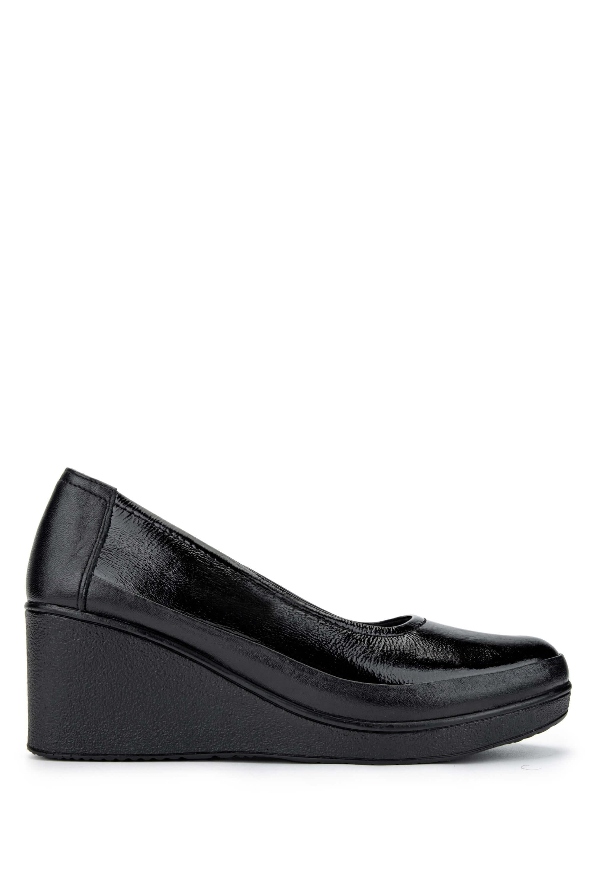 Tamer Tanca Kadın Hakiki Deri Siyah Rugan Casual Ayakkabı