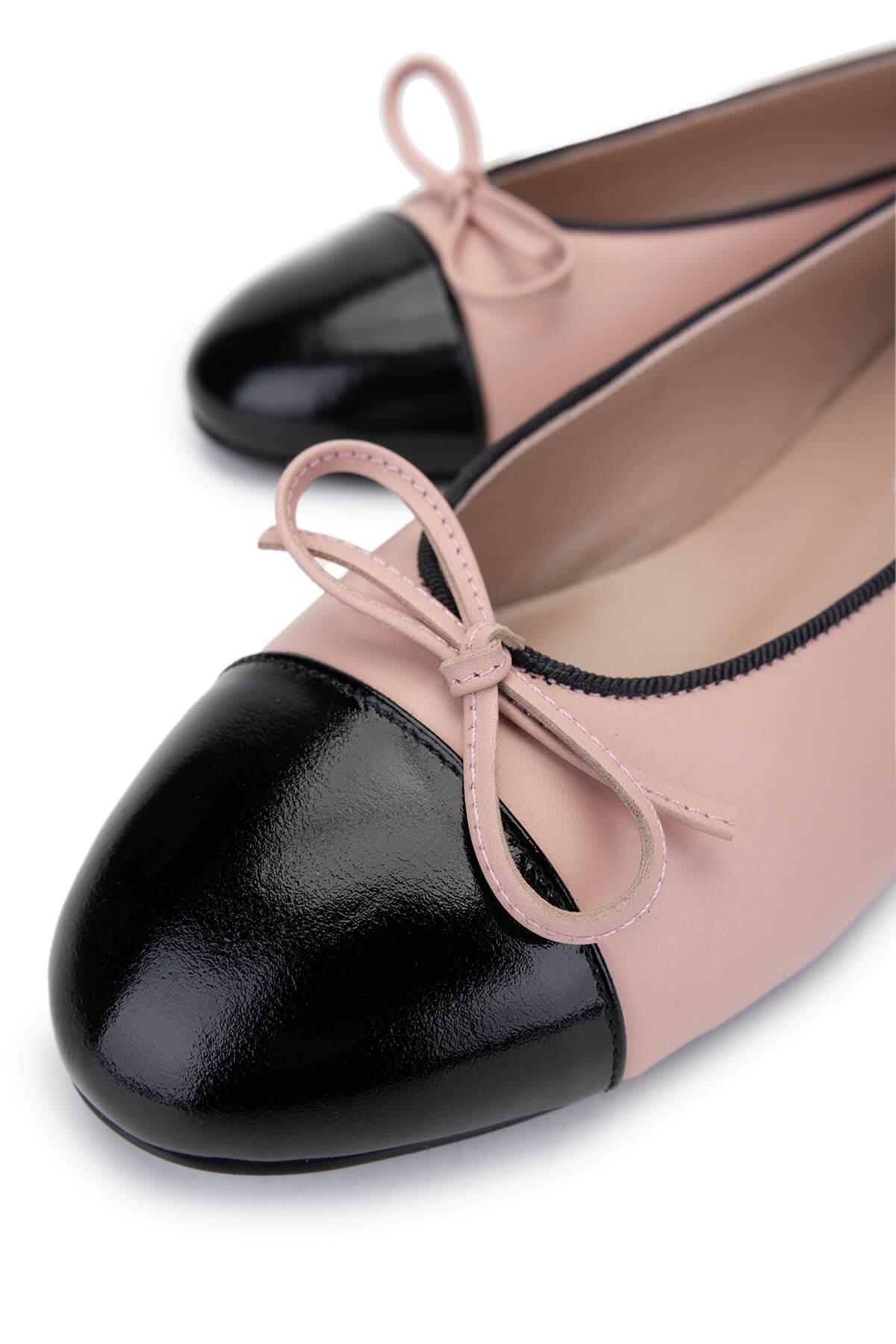 Tamer Tanca Kadın Hakiki Deri Siyah Rugan/Pudra Babet Ayakkabı