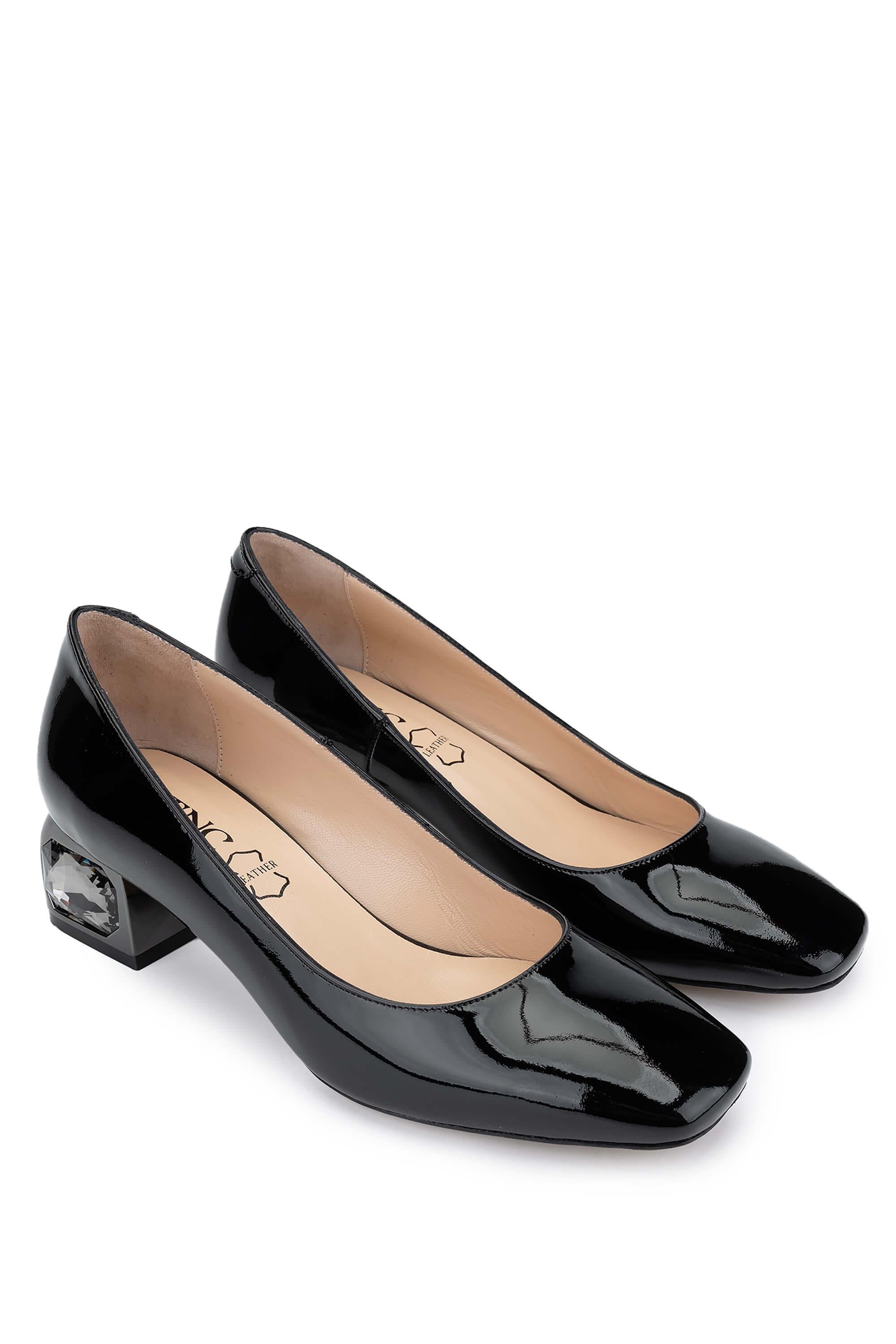 Tamer Tanca Kadın Hakiki Deri Siyah Rugan Topuklu Ayakkabı