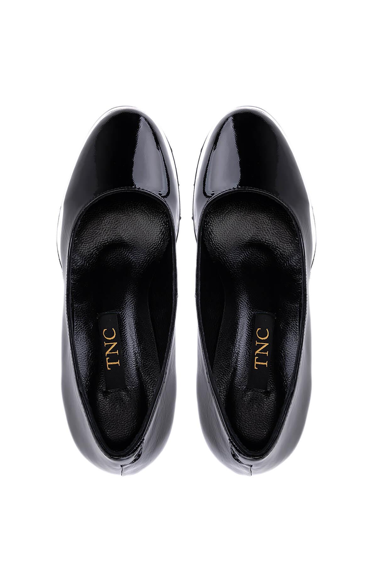 Tamer Tanca Kadın Hakiki Deri Siyah Rugan Topuklu Ayakkabı