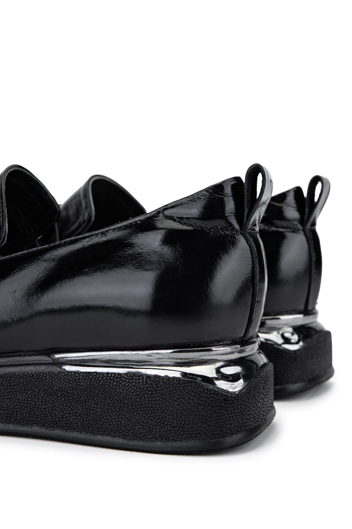 Tamer Tanca Kadın Hakiki Deri Siyah Rugan Loafer Ayakkabı