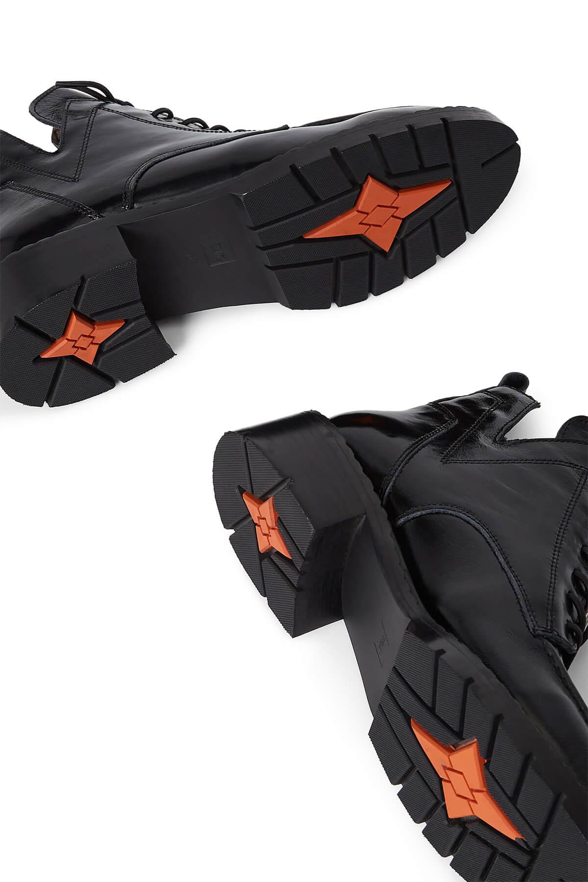 Tamer Tanca Kadın Hakiki Deri Siyah Rugan Casual Bot