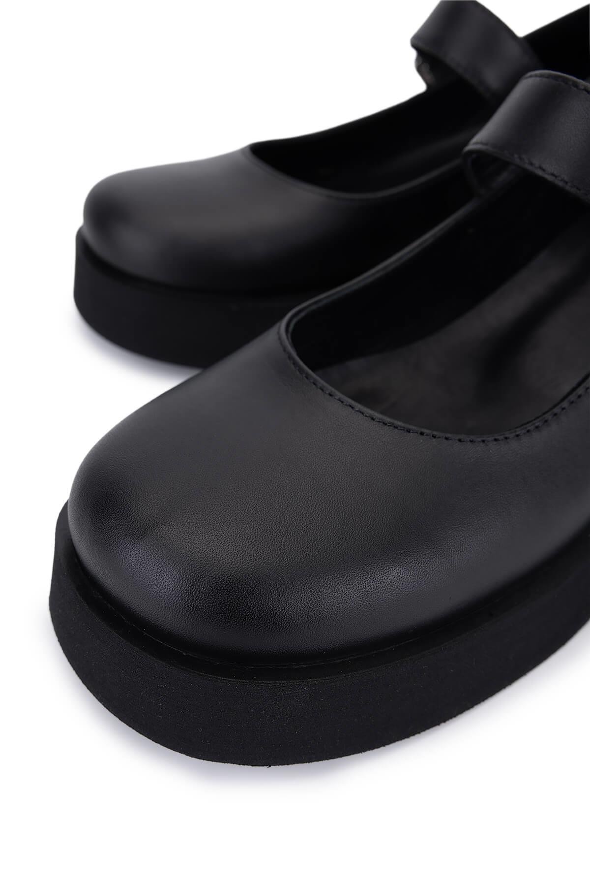 Tamer Tanca Kadın Hakiki Deri Siyah Topuklu Ayakkabı