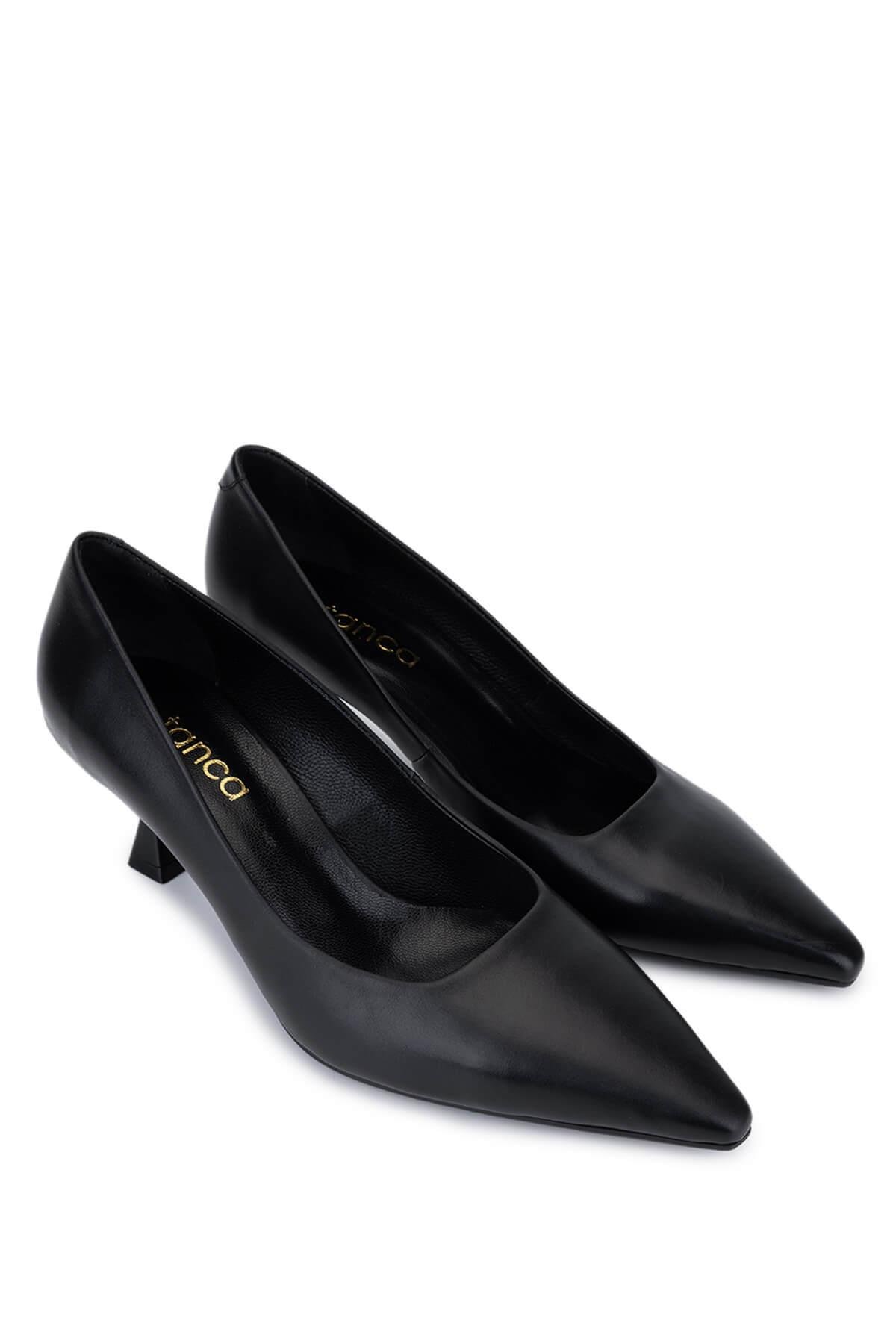 Tamer Tanca Kadın Hakiki Deri Siyah Topuklu Ayakkabı