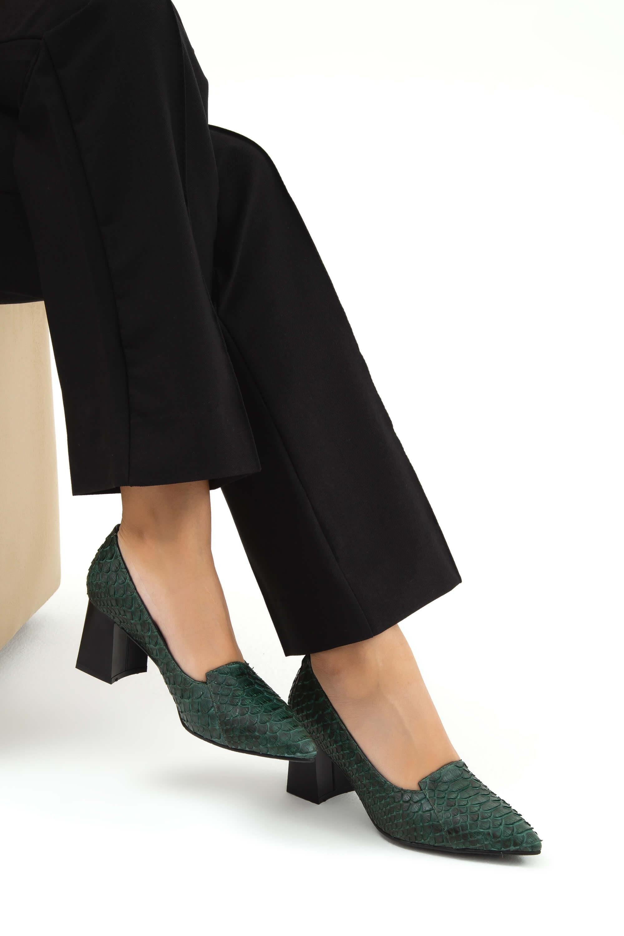 Tamer Tanca Kadın Hakiki Deri Yeşil Yılan Klasik Ayakkabı