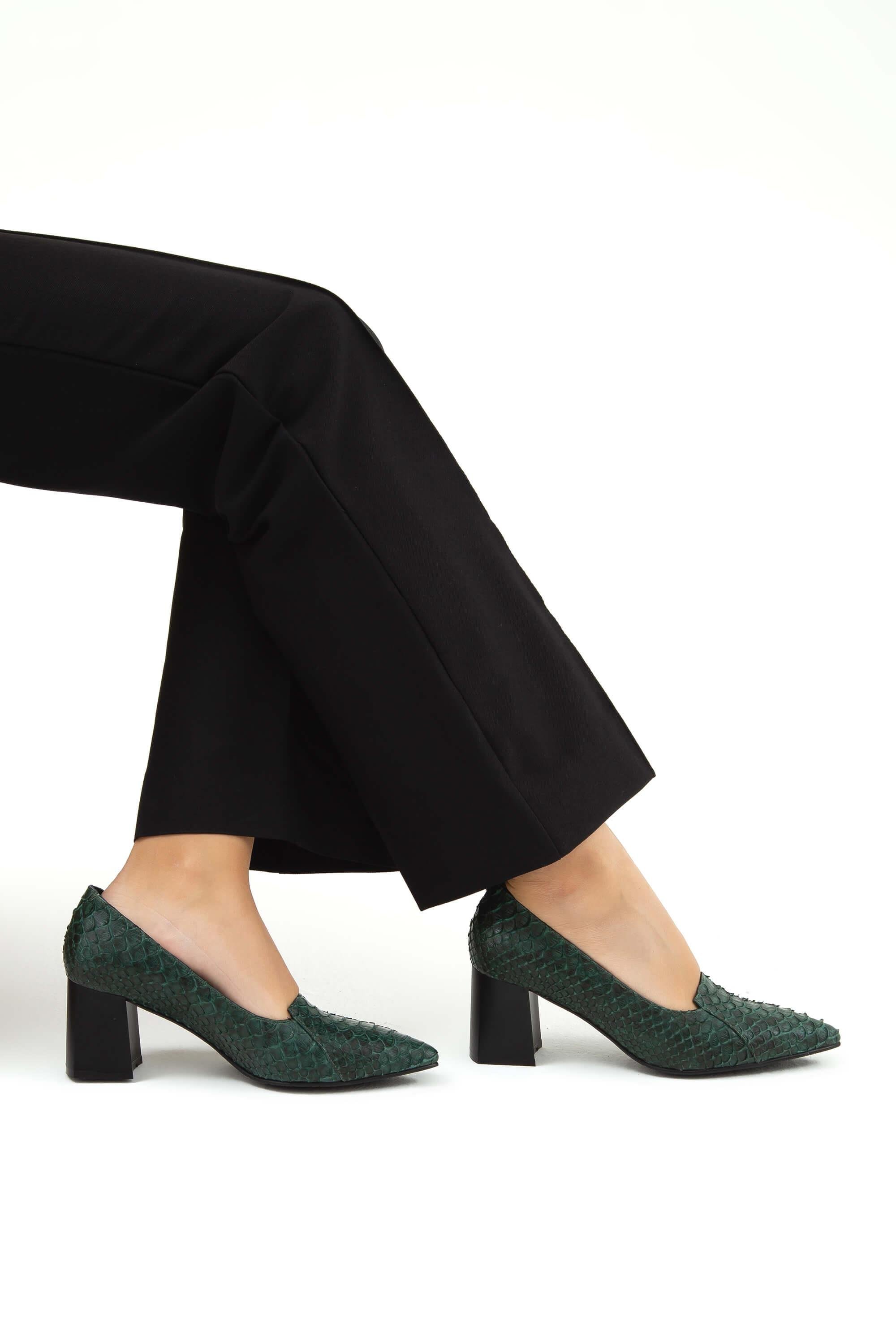 Tamer Tanca Kadın Hakiki Deri Yeşil Yılan Klasik Ayakkabı