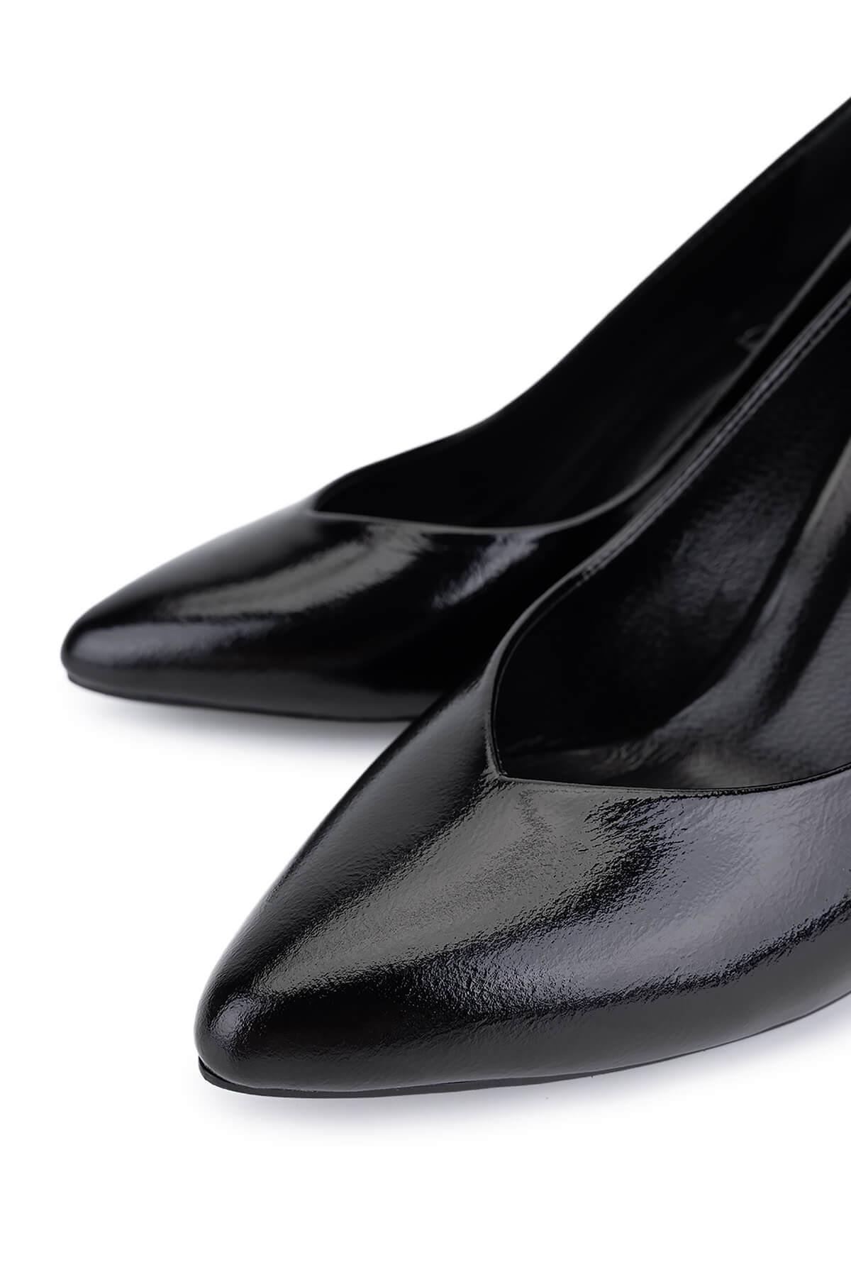 Tamer Tanca Kadın Siyah Rugan Topuklu Ayakkabı