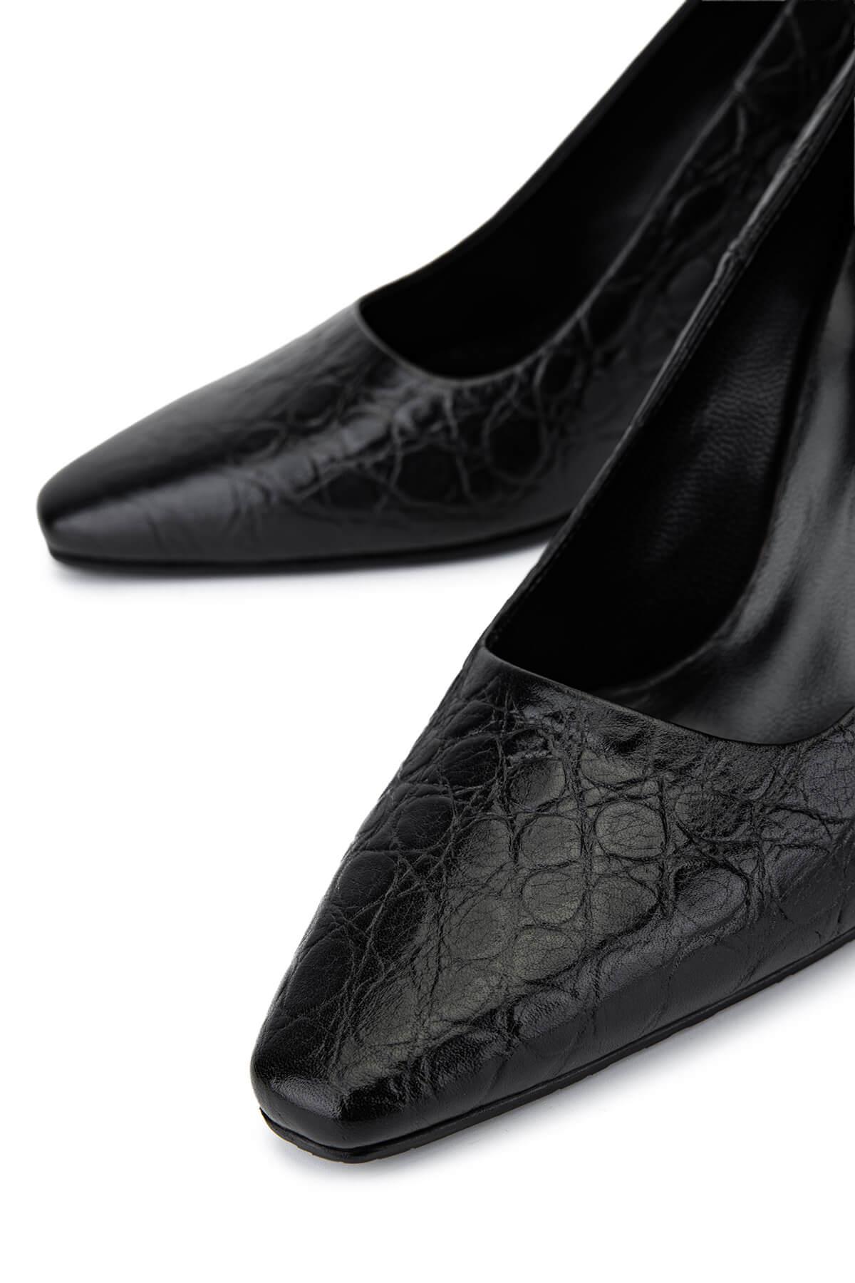 Tamer Tanca Kadın Siyah Rugan Topuklu Ayakkabı