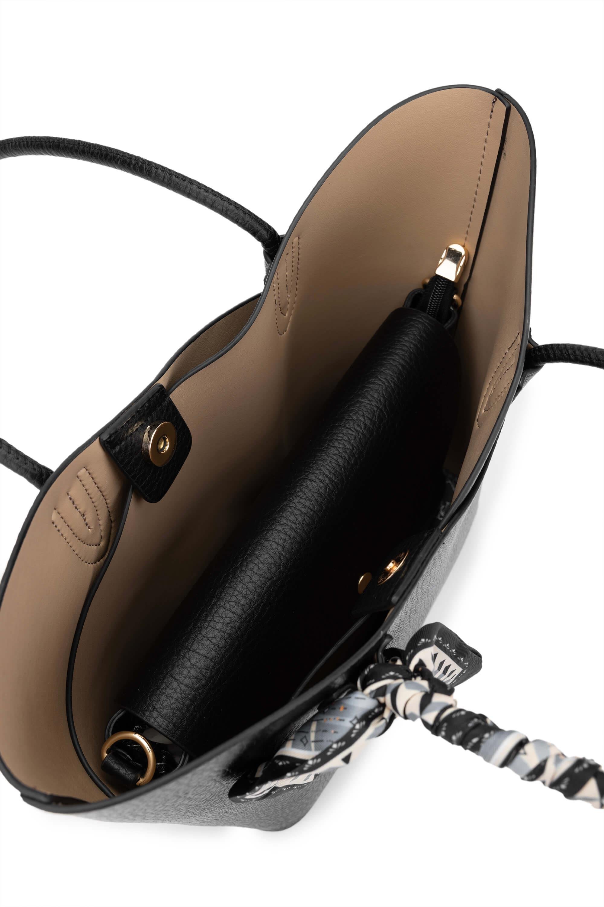 Tamer Tanca Kadın Suni Deri Siyah Kol Çantası