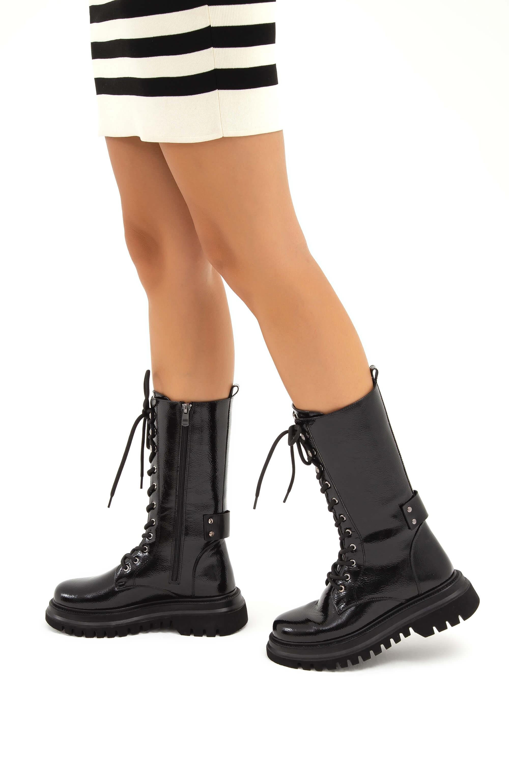 Tamer Tanca Kadın Vegan Siyah Rugan POSTAL Bot