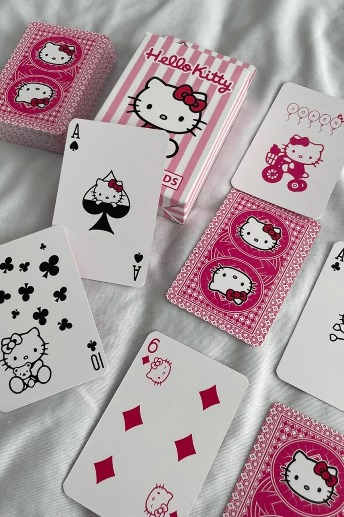 Hello Kitty İskambil Destesi 