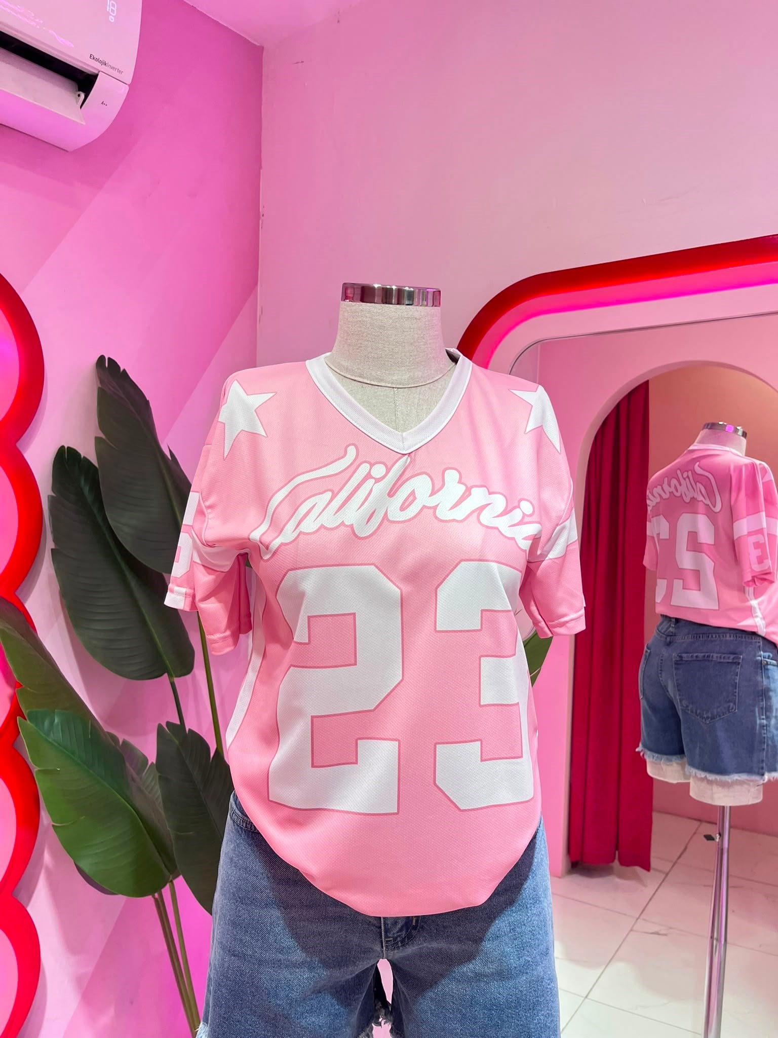 Pembe V Yaka  California 23 Detail Jersey T-Shirt 