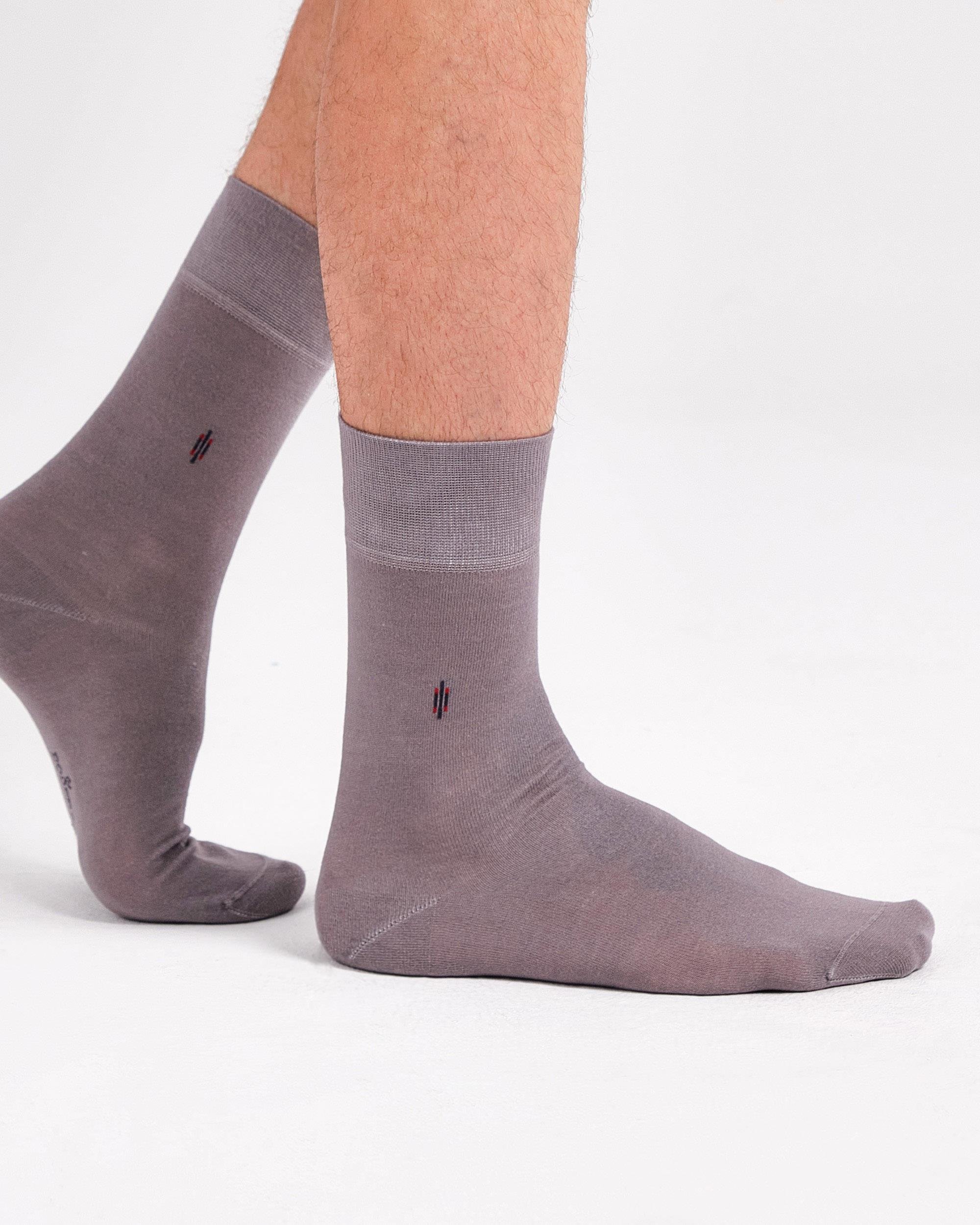 Erkek Lüks Yazlık Dikişsiz Bambu Çorap Füme