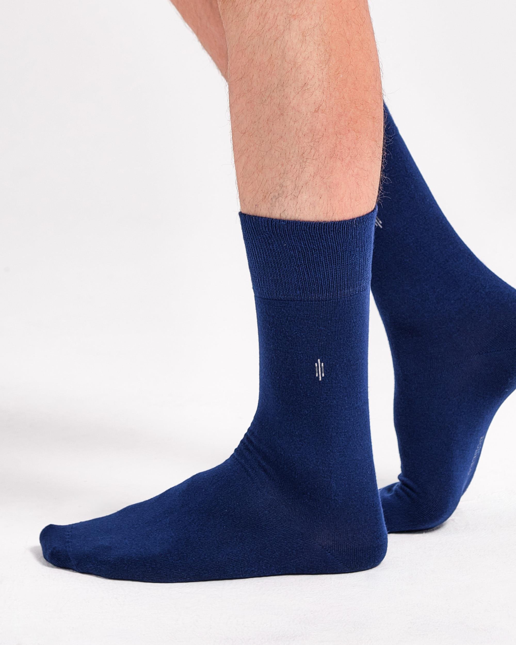 Erkek Lüks Yazlık Dikişsiz Bambu Çorap Lacivert