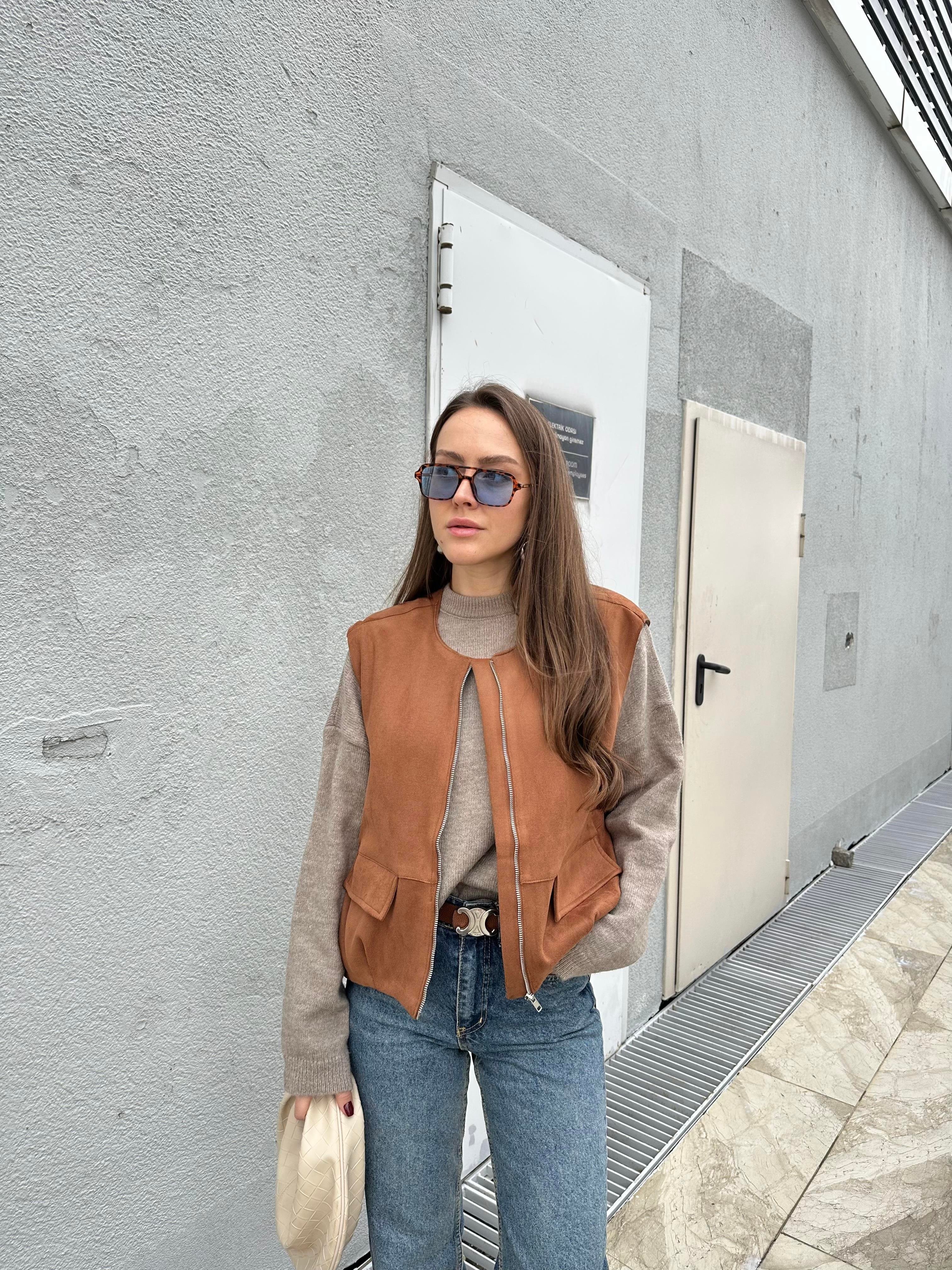 MARKA MODEL TABA CEPLİ SÜET YELEK