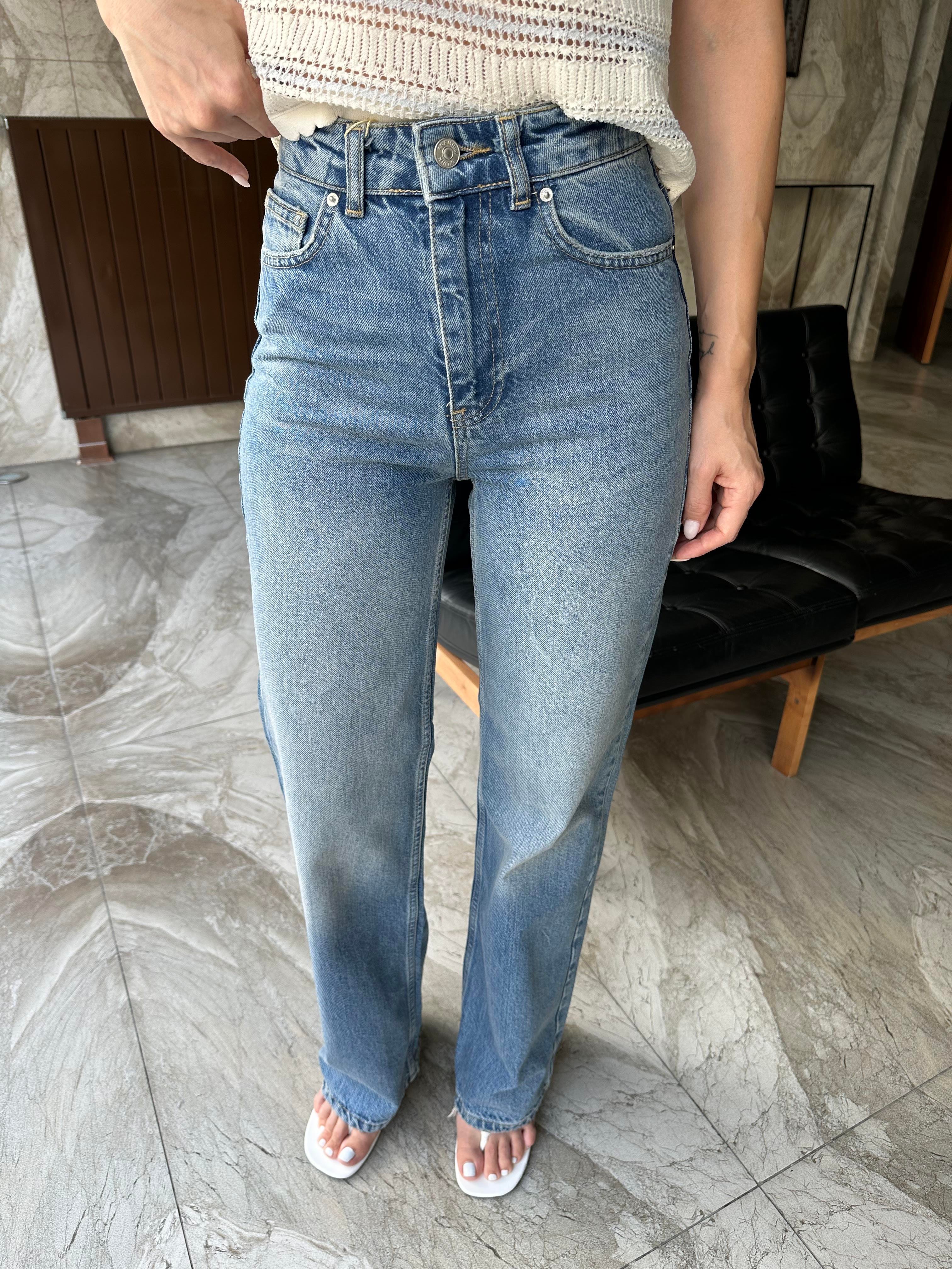 MARKA MODEL WIDELEG MAVİ JEAN 