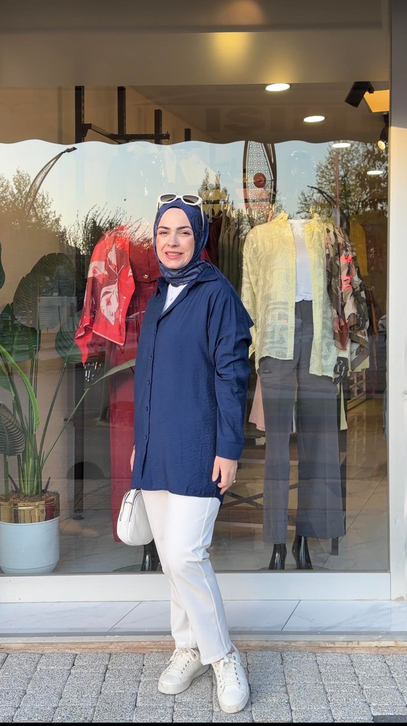 LACİVERT RENK KETEN GÖMLEK 