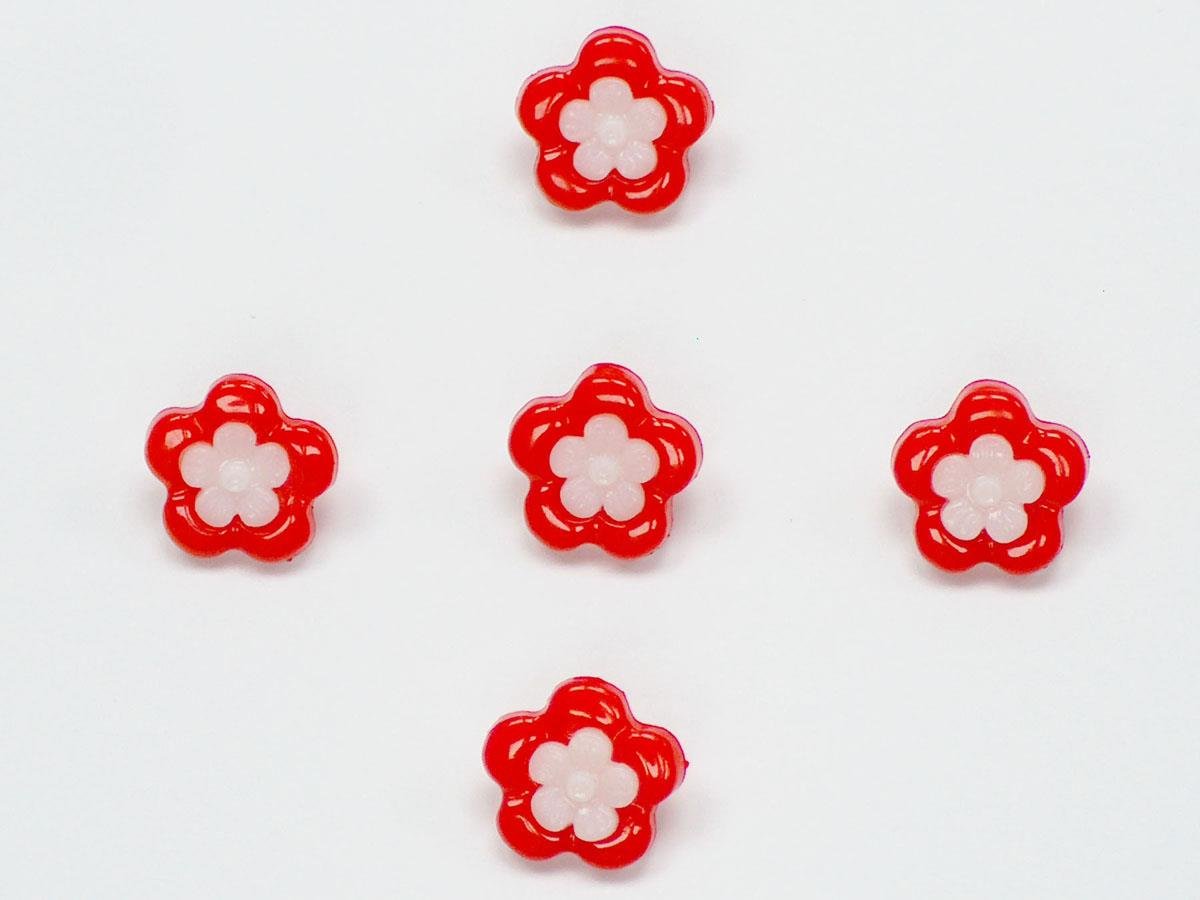5 Flower Figure Buttons Red, White 15mm long