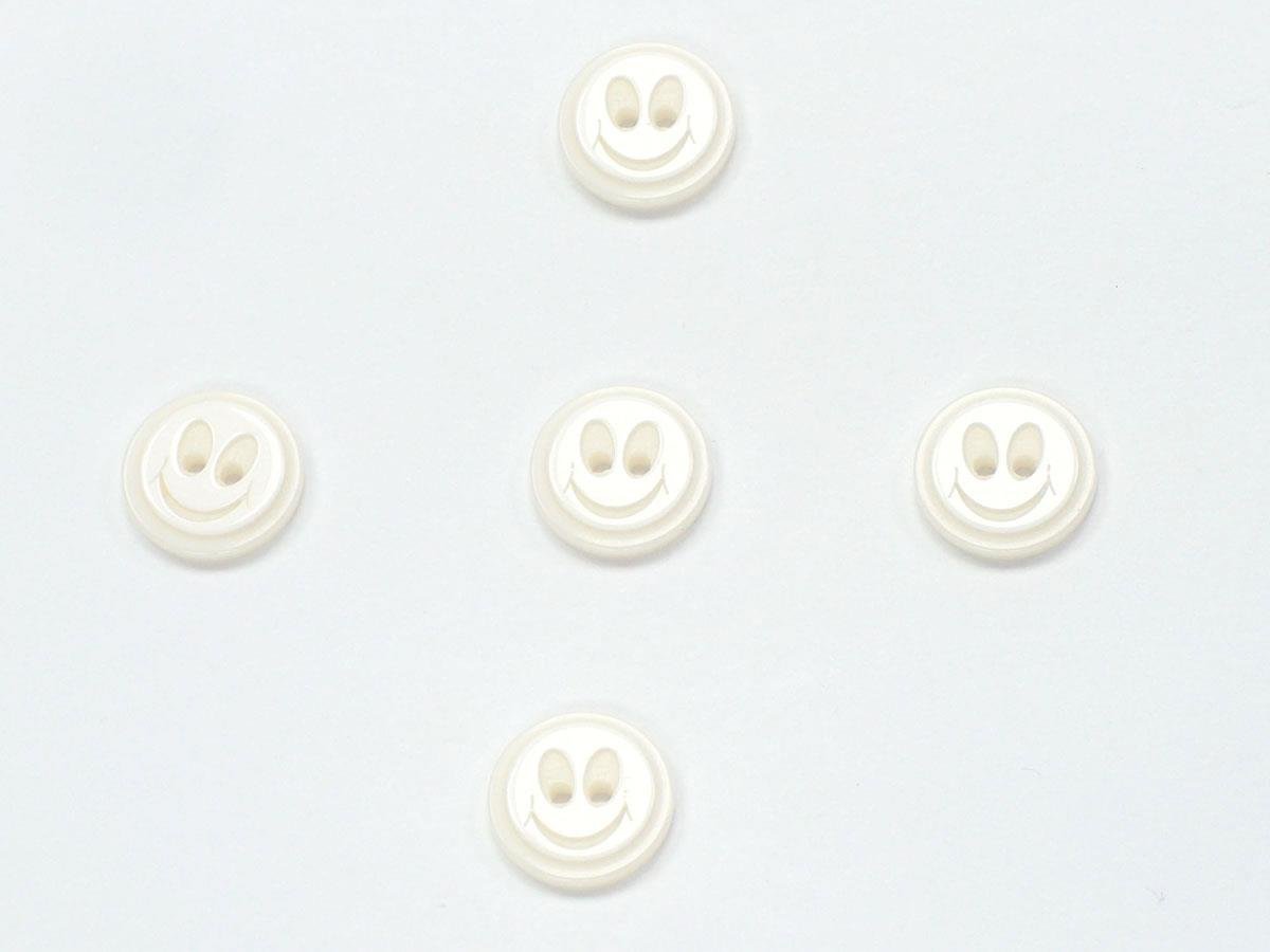 5 Ghost Face Figure Buttons White 15mm long