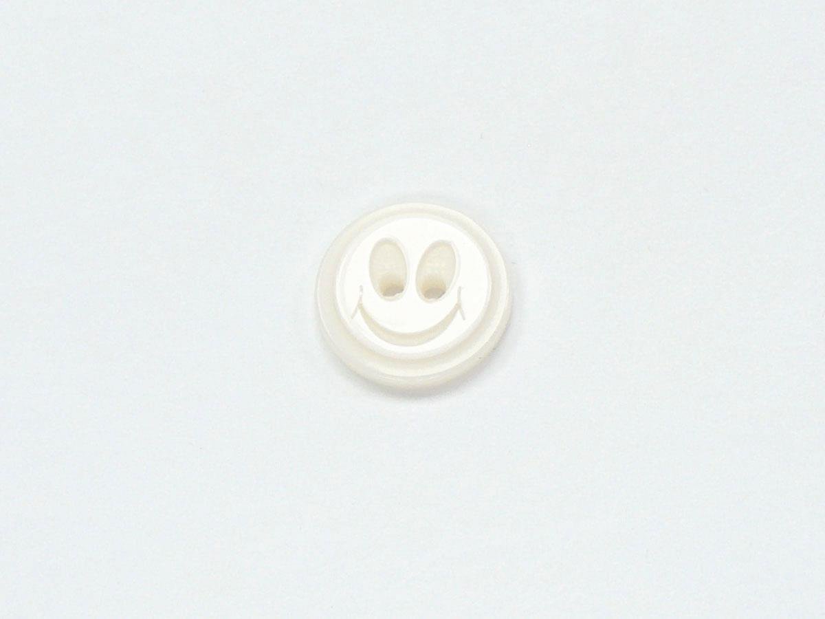 5 Ghost Face Figure Buttons White 15mm long