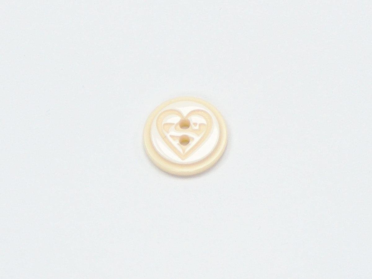 5 Heart Figure Buttons Cream, White 15mm long