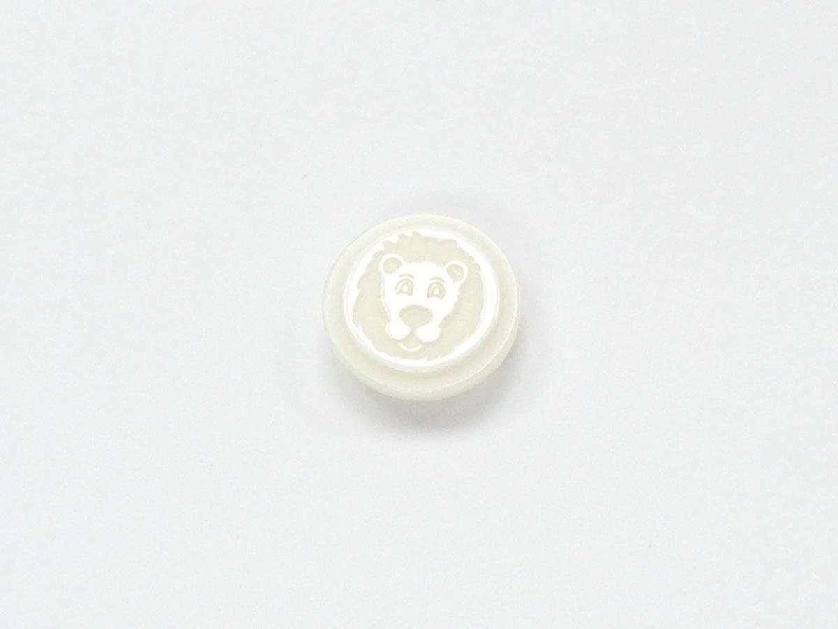 5 Lion Figure Buttons White 15mm long