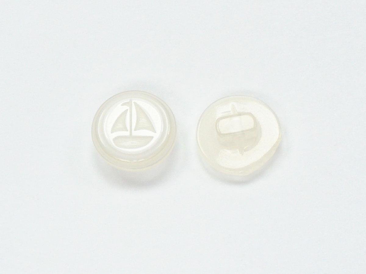 5 Sailboat Figure Buttons White 15mm long