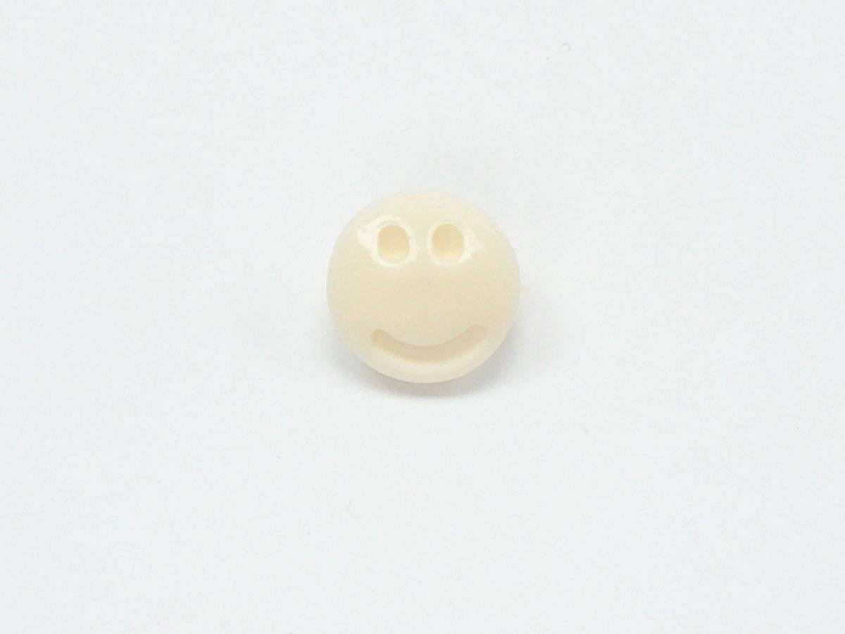 5 Smiley Face Figure Buttons Light Cream, White 15mm long