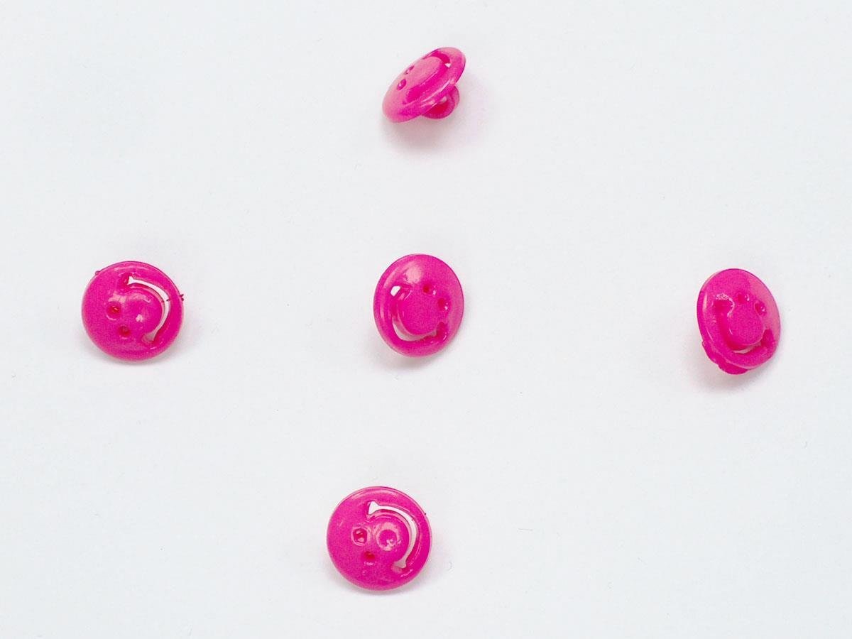 5 Smiling Face Figure Buttons Fuchsia 15mm long