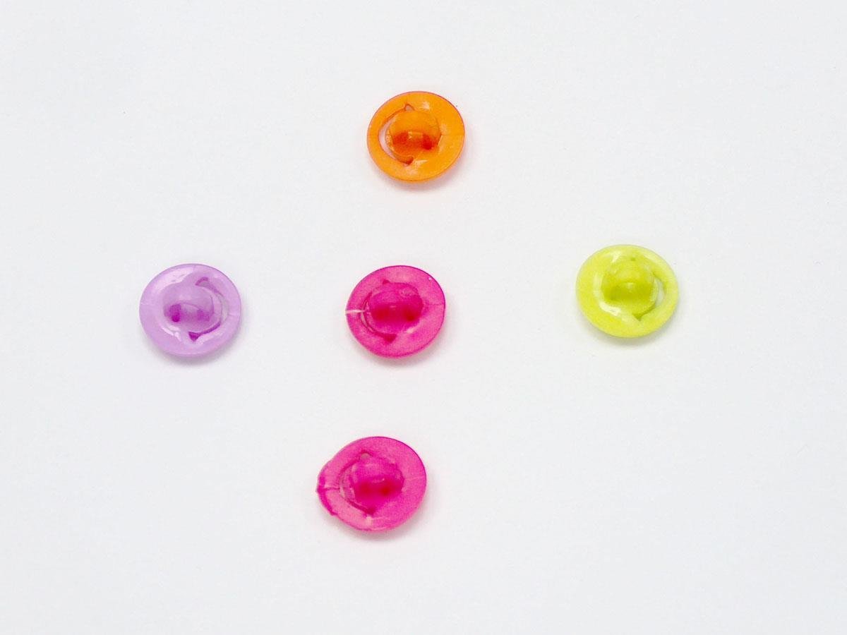 5 Smiling Face Figure Buttons Mixed Lot 15mm long